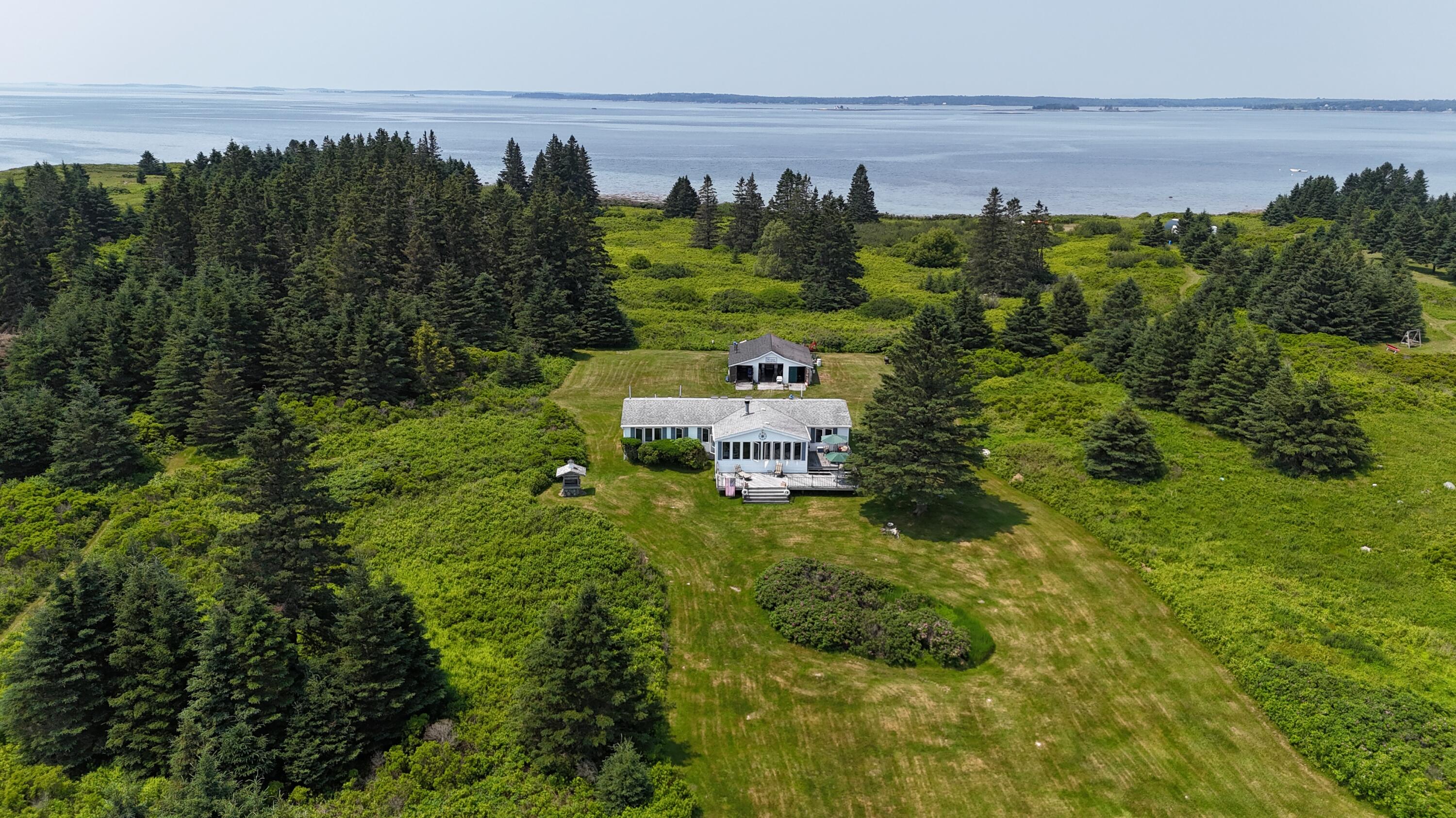 8 Bar Island