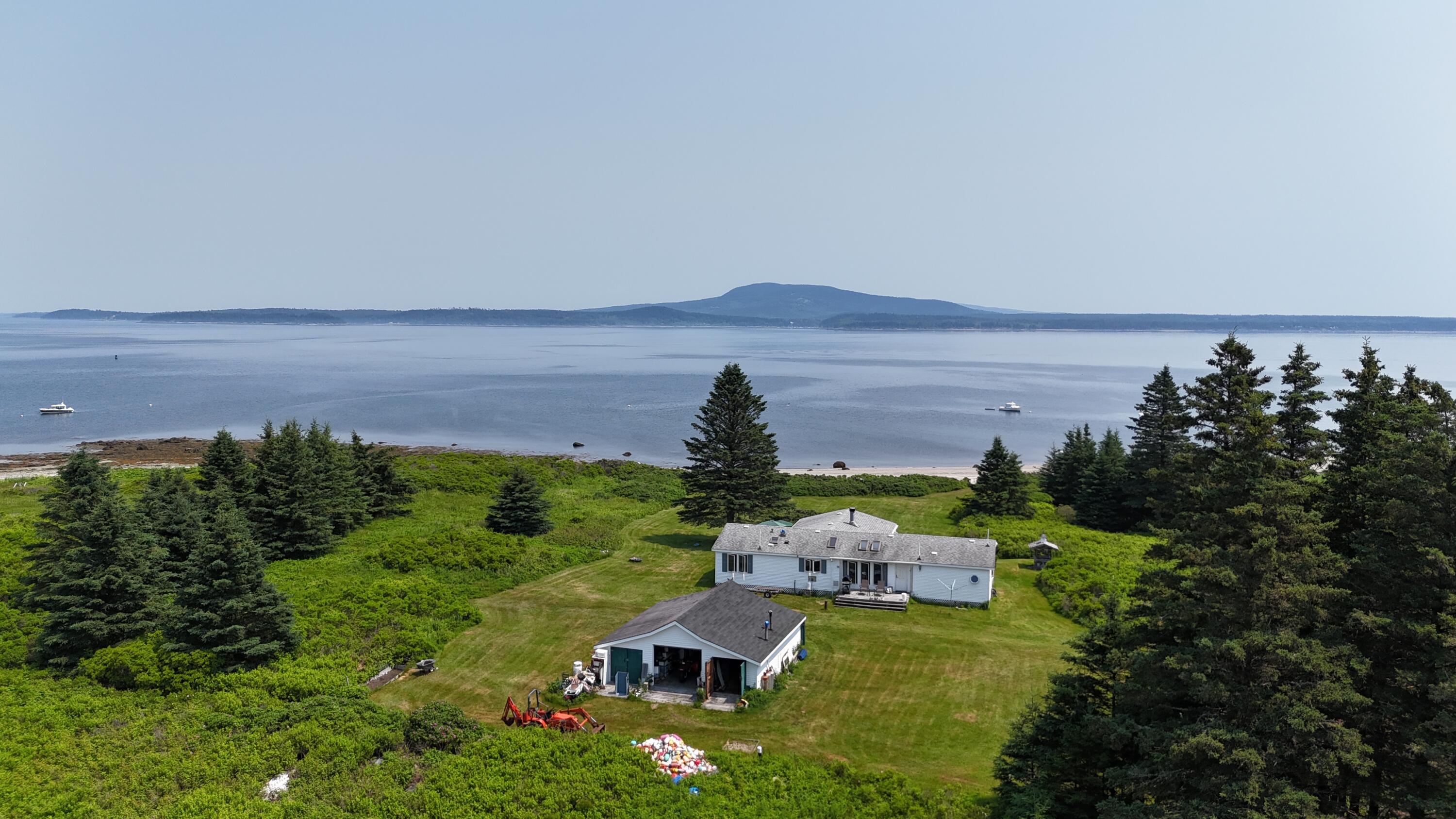 8 Bar Island