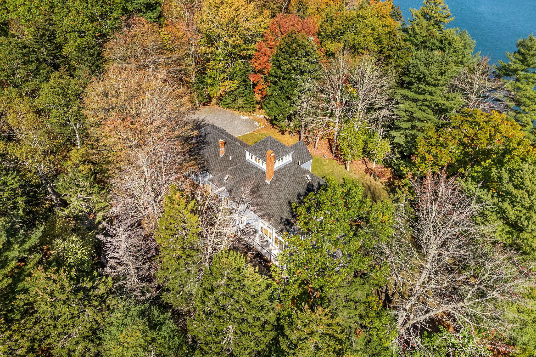 82 Falcon Lane