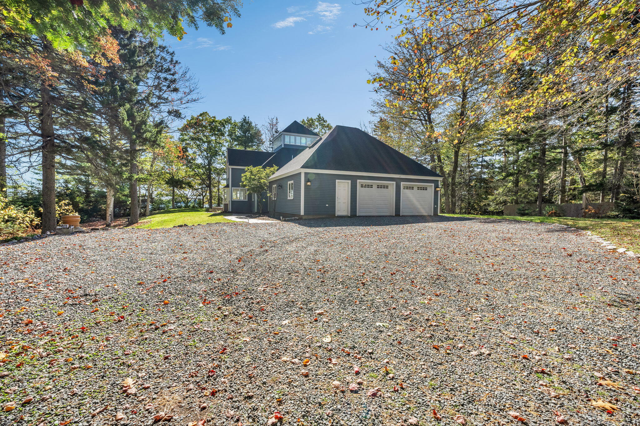 82 Falcon Lane