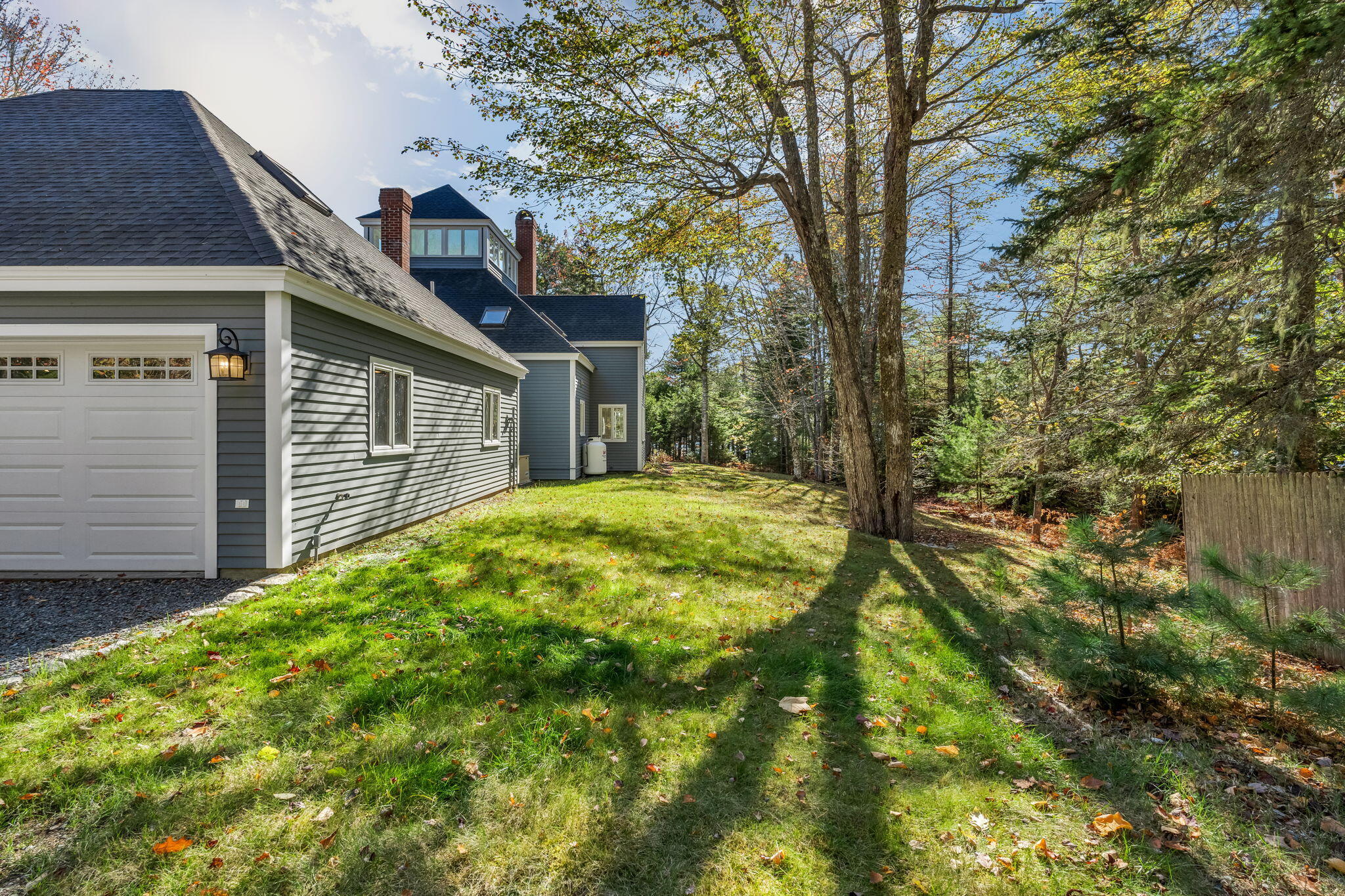 82 Falcon Lane
