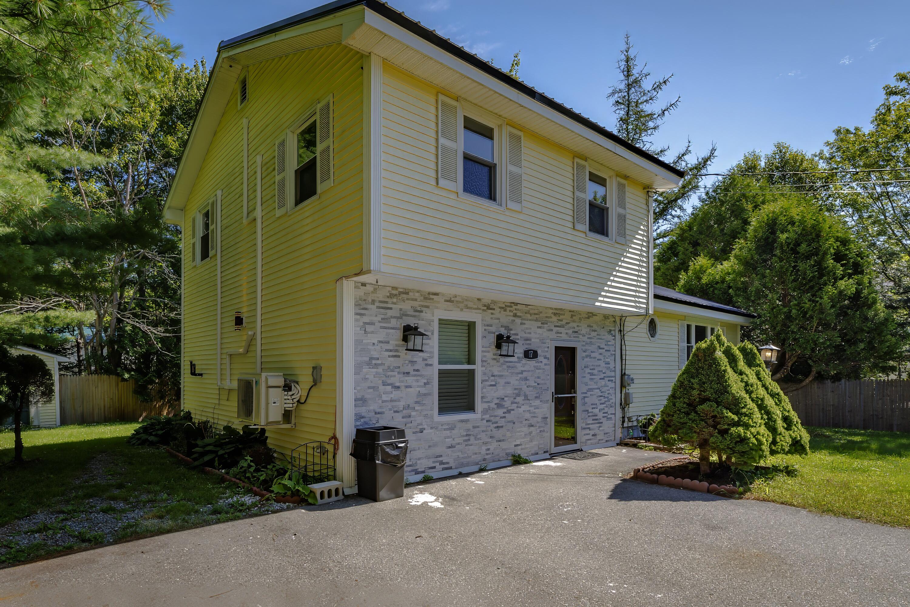 17 Mcdonald Avenue