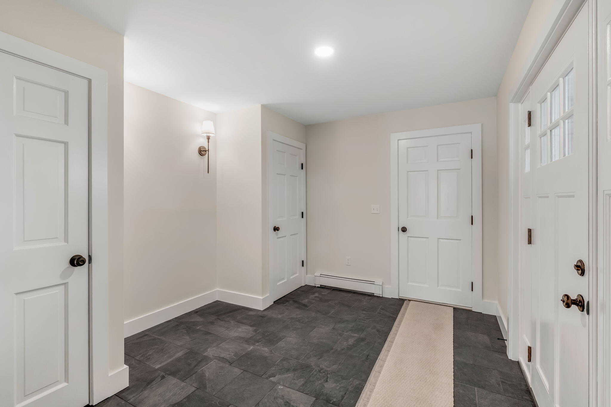 82 Falcon Lane