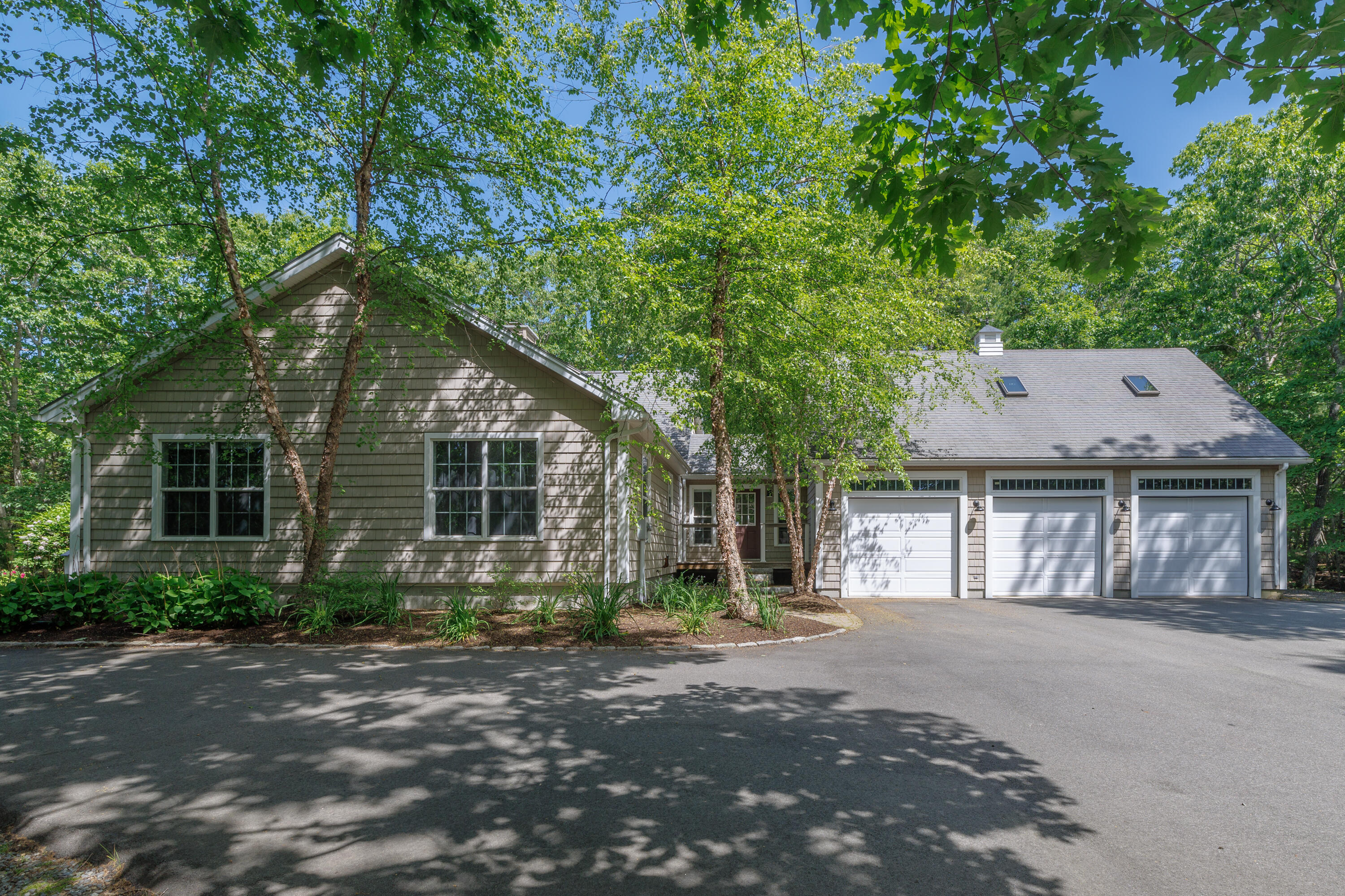 155 Maddocks Avenue