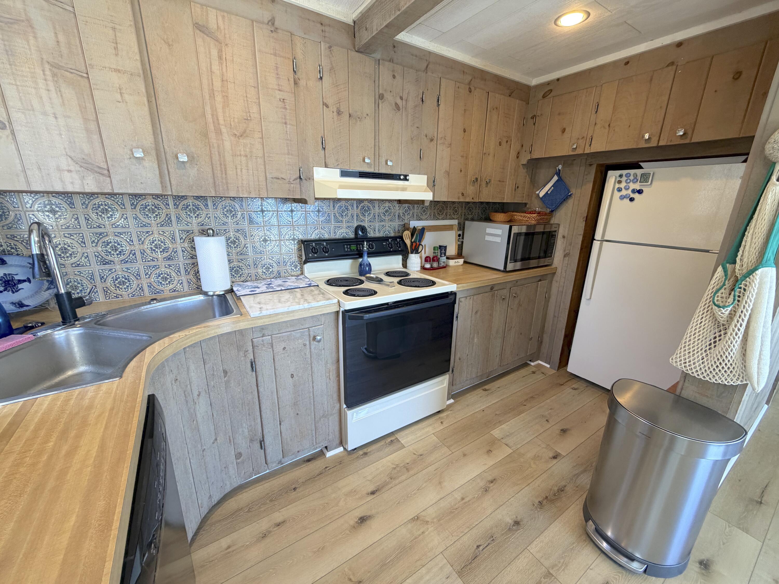 162 Red Point Road