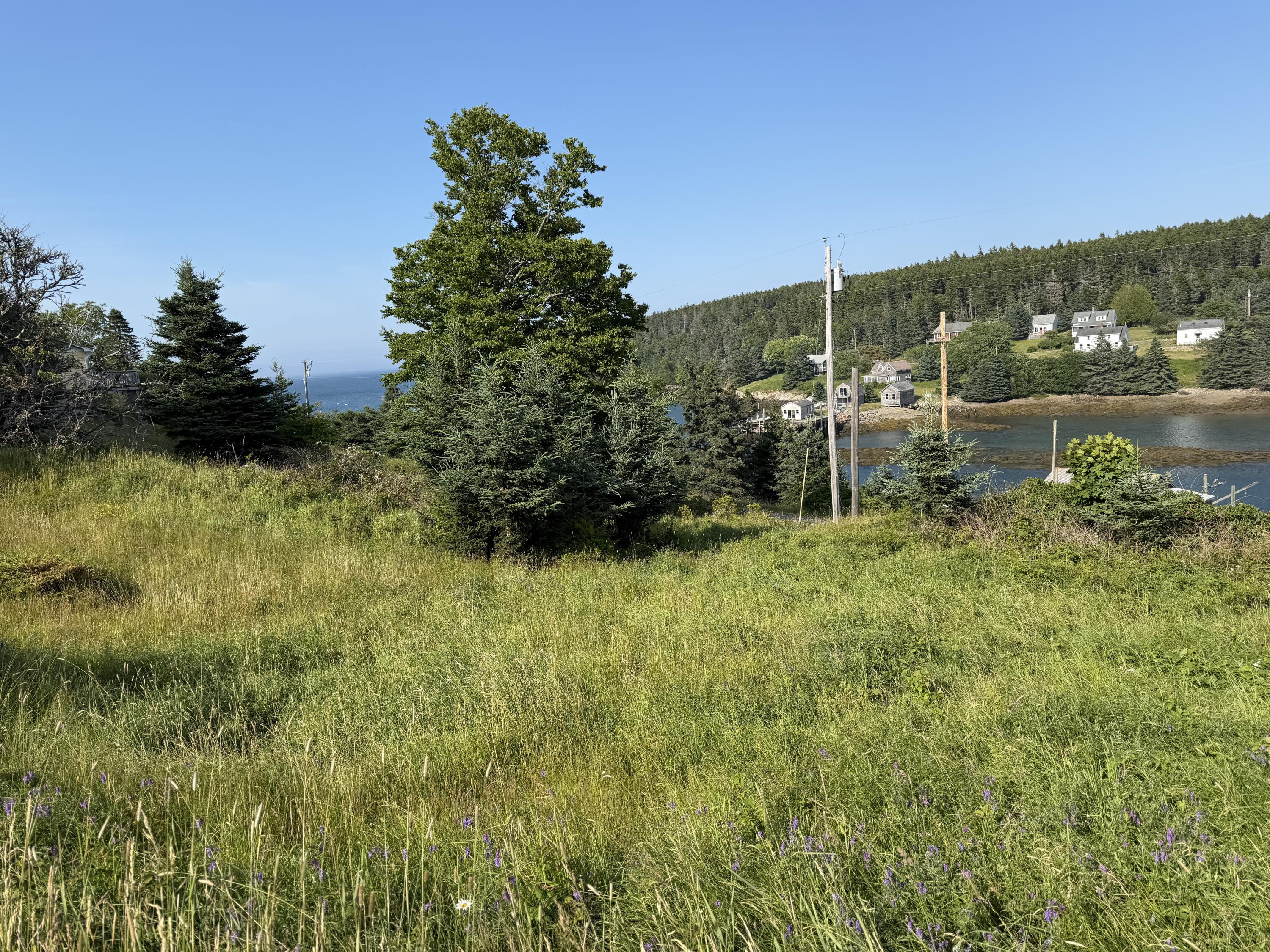 6 West Shore Road