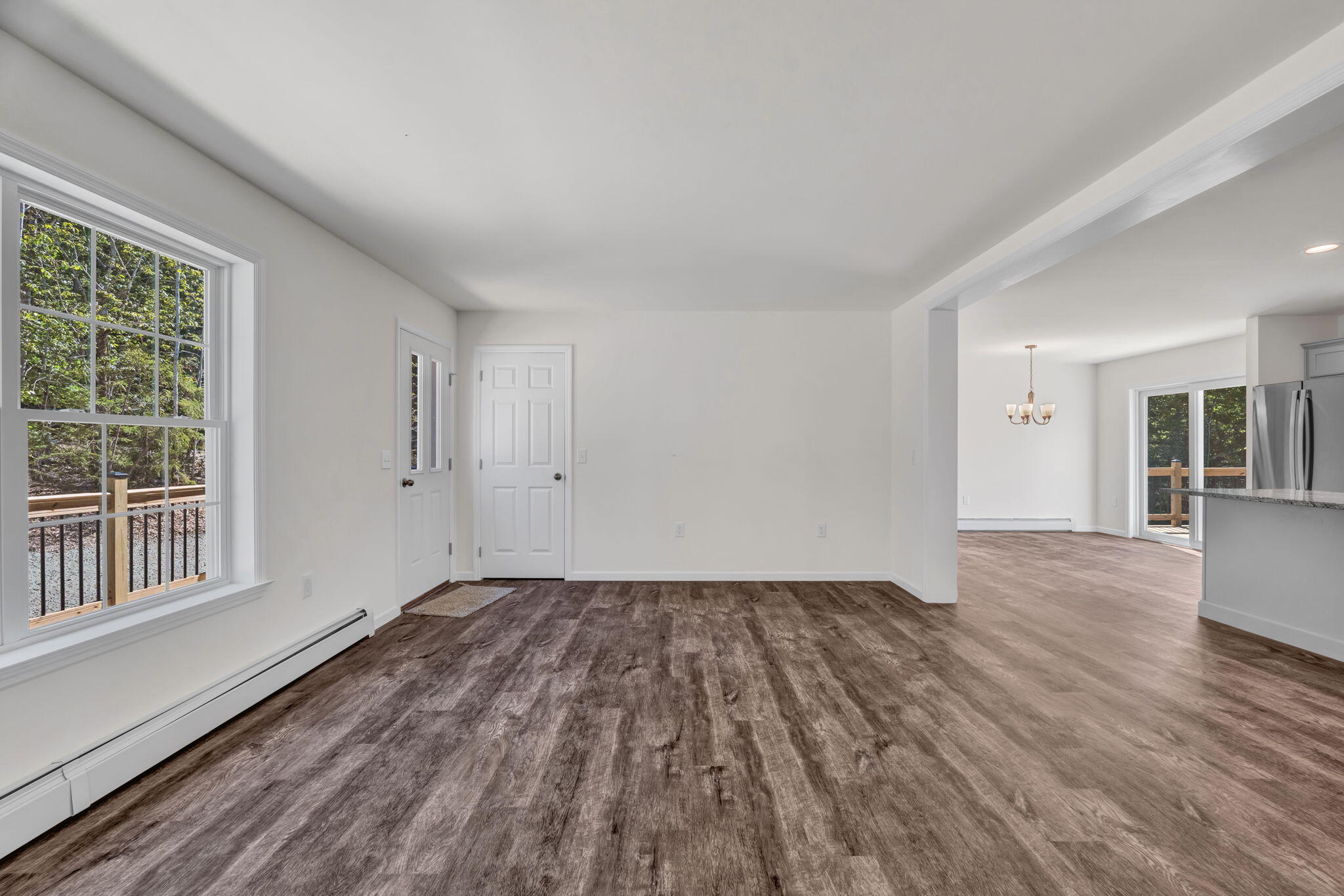 14 Manhattan Way