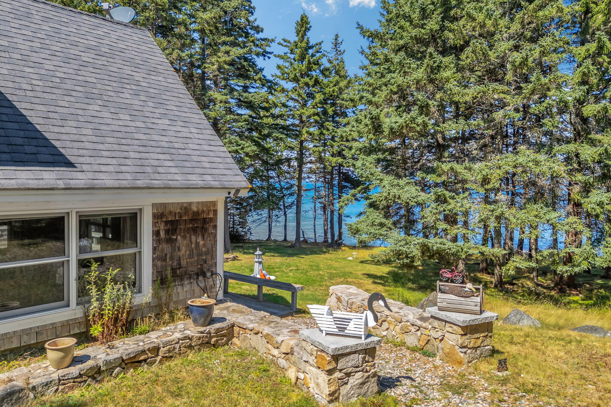 142 E Point Road