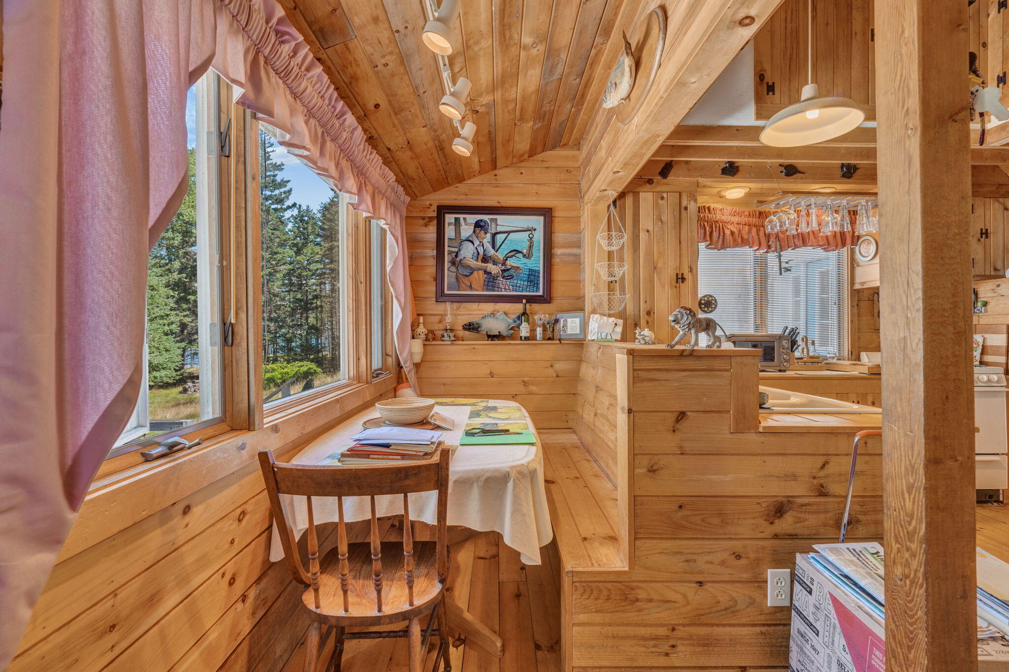 142 E Point Road