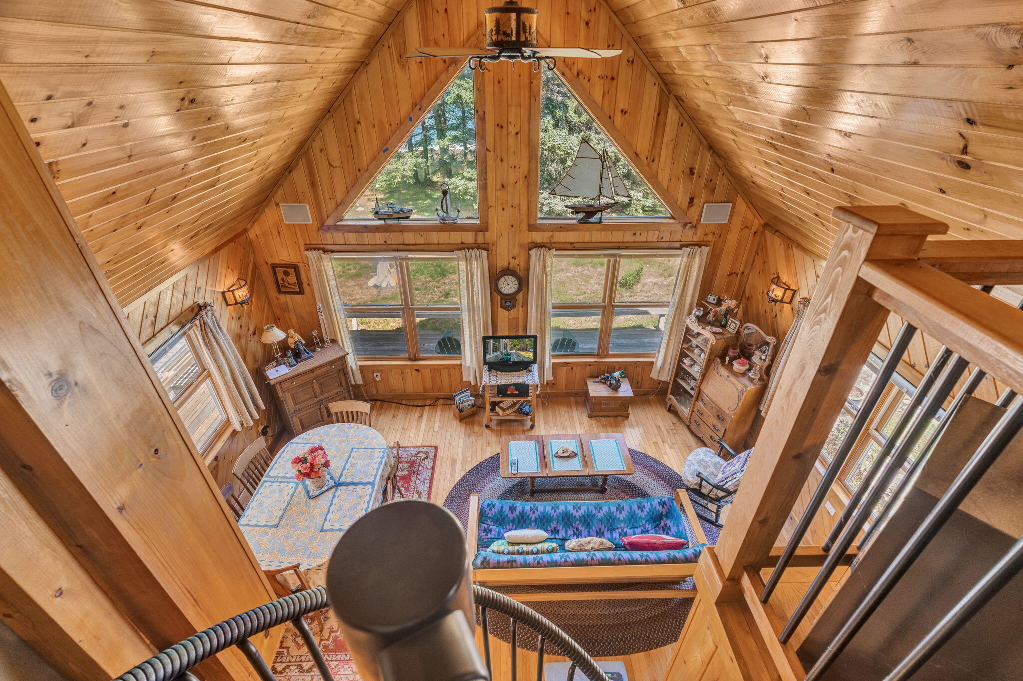 142 E Point Road