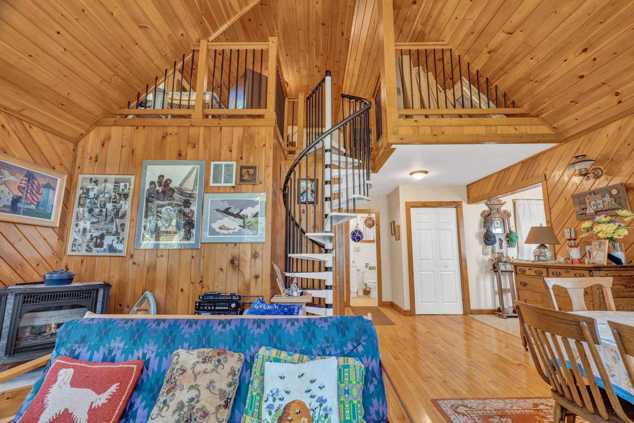 142 E Point Road