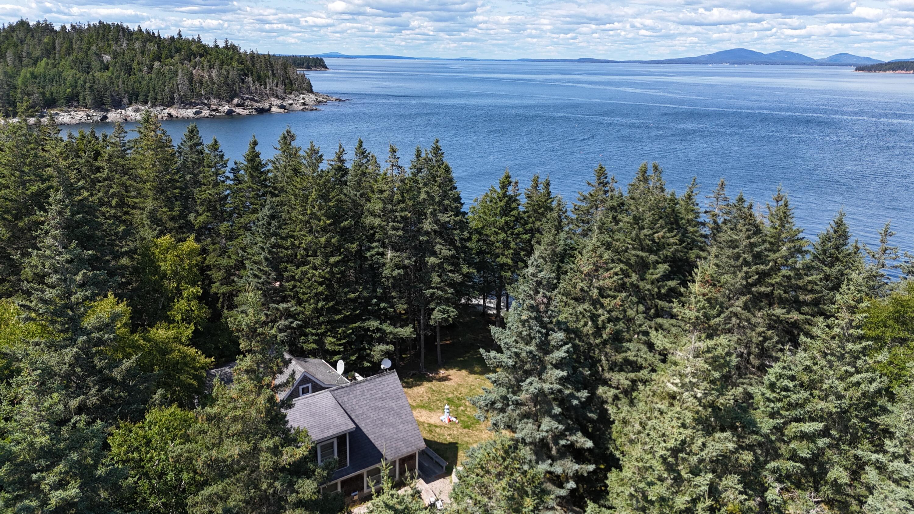 142 E Point Road