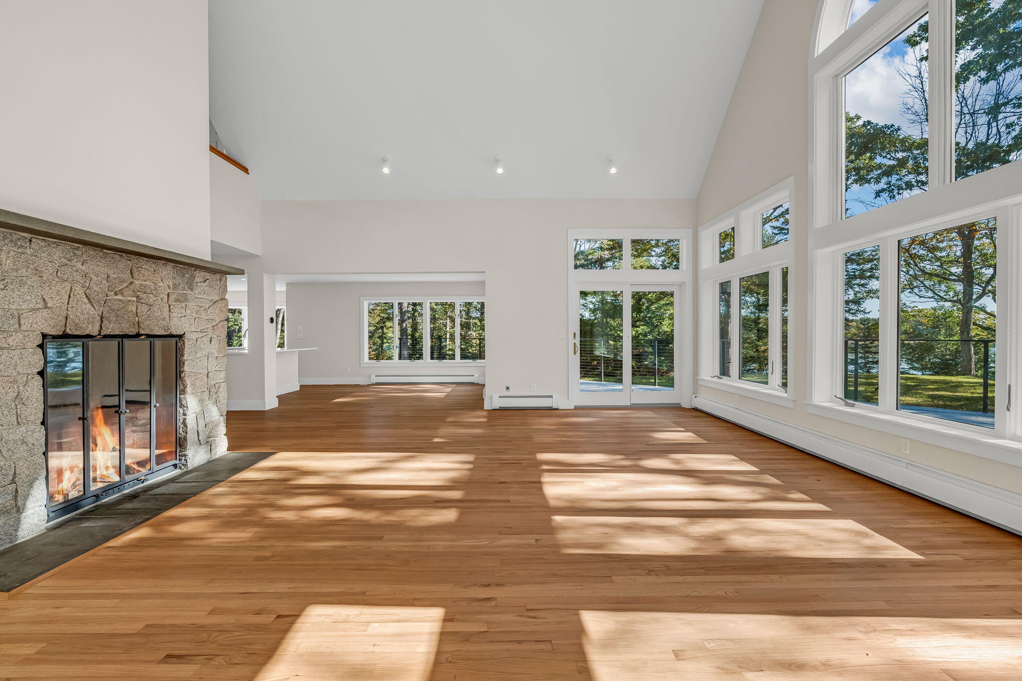 82 Falcon Lane