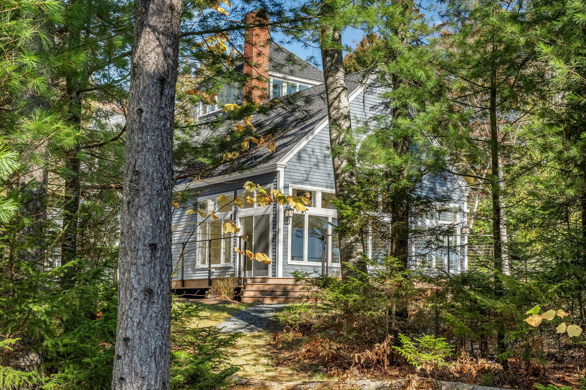82 Falcon Lane