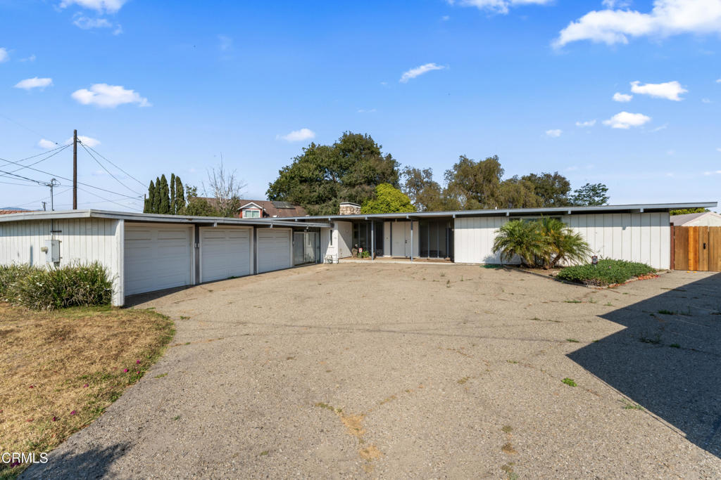 796 S Saticoy Avenue