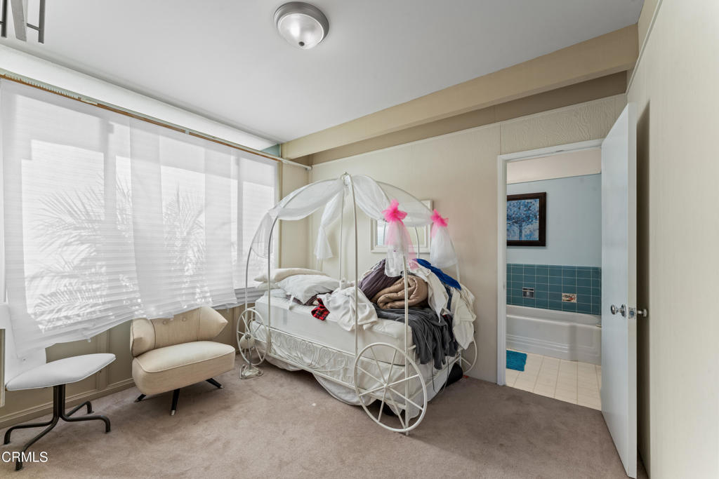 796 S Saticoy Avenue