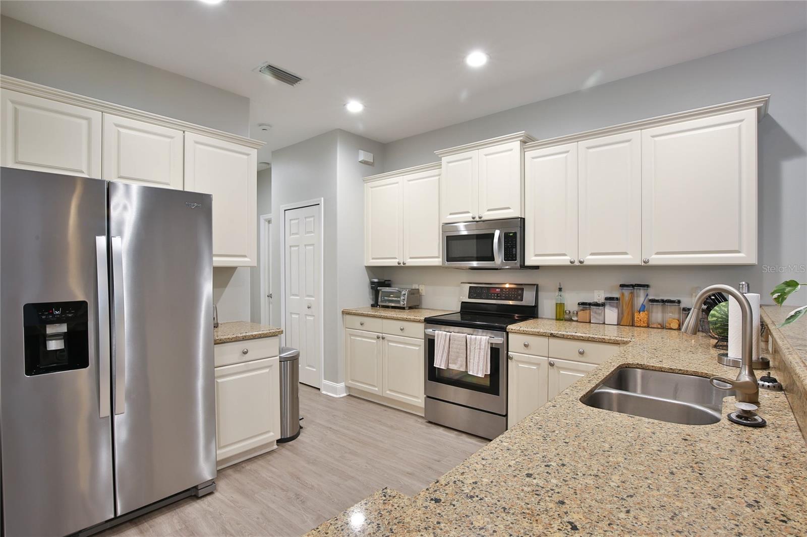 4801 THREE OAKS BLVD