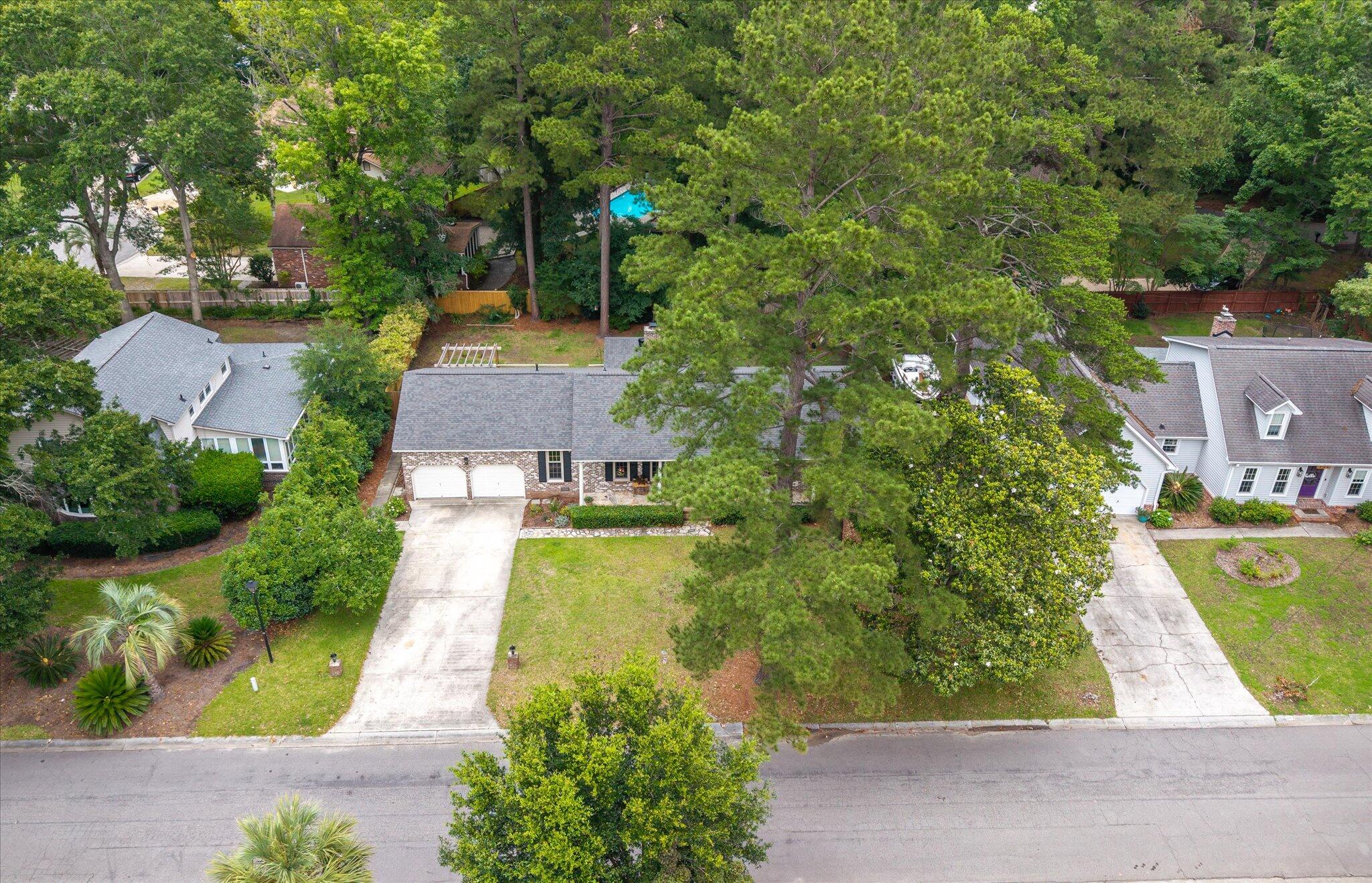 109 Lakeview Drive