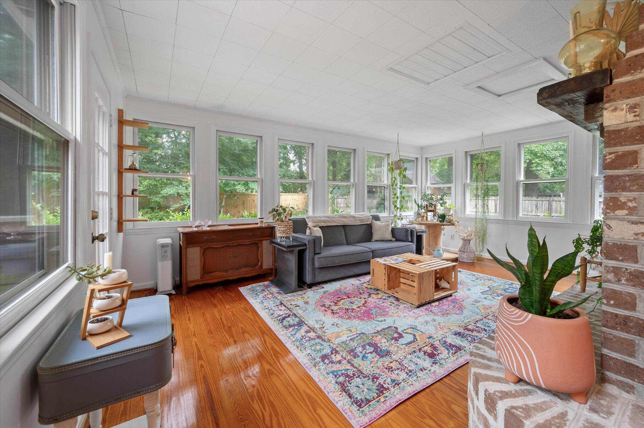 109 Lakeview Drive