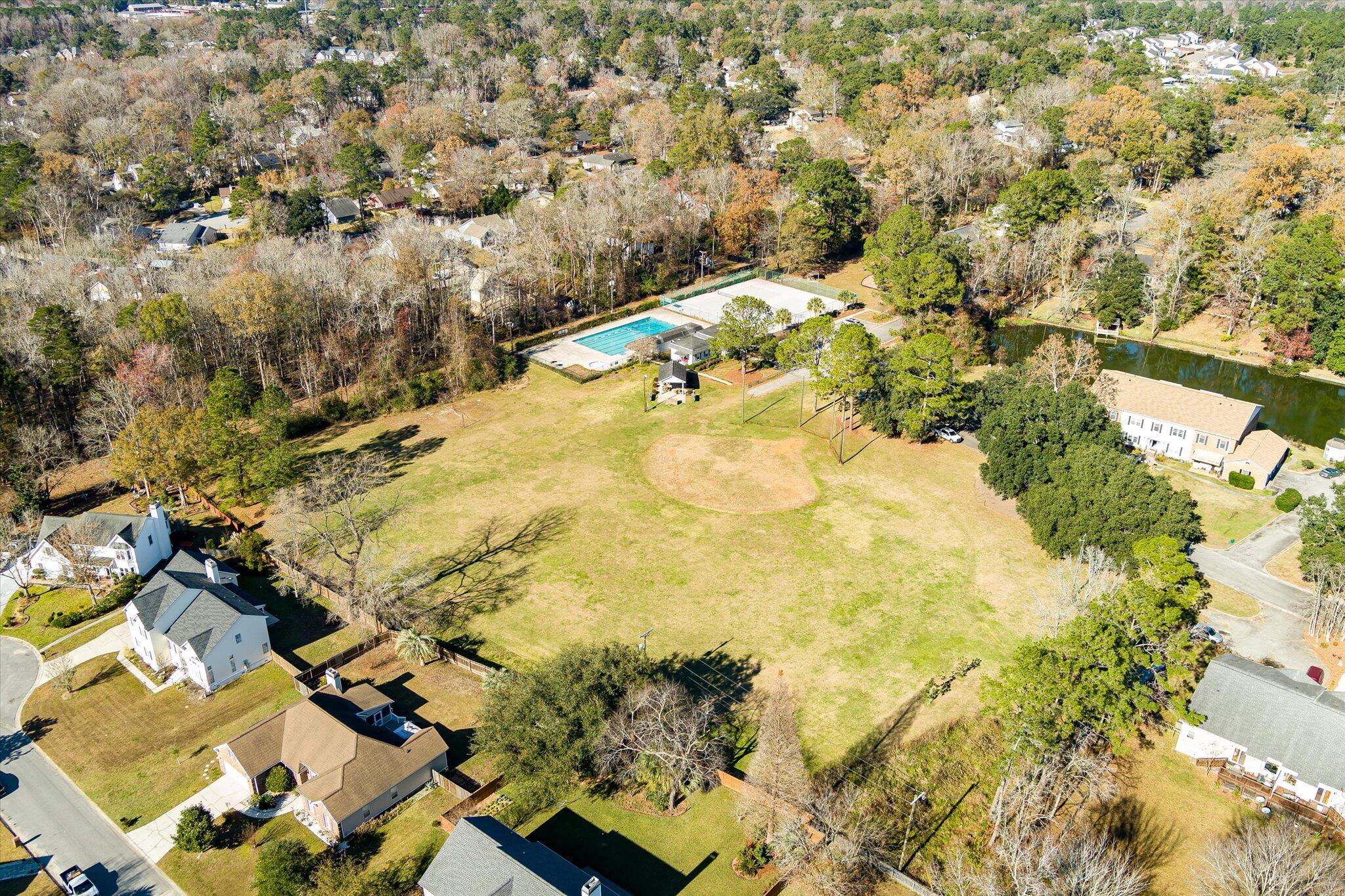 109 Lakeview Drive