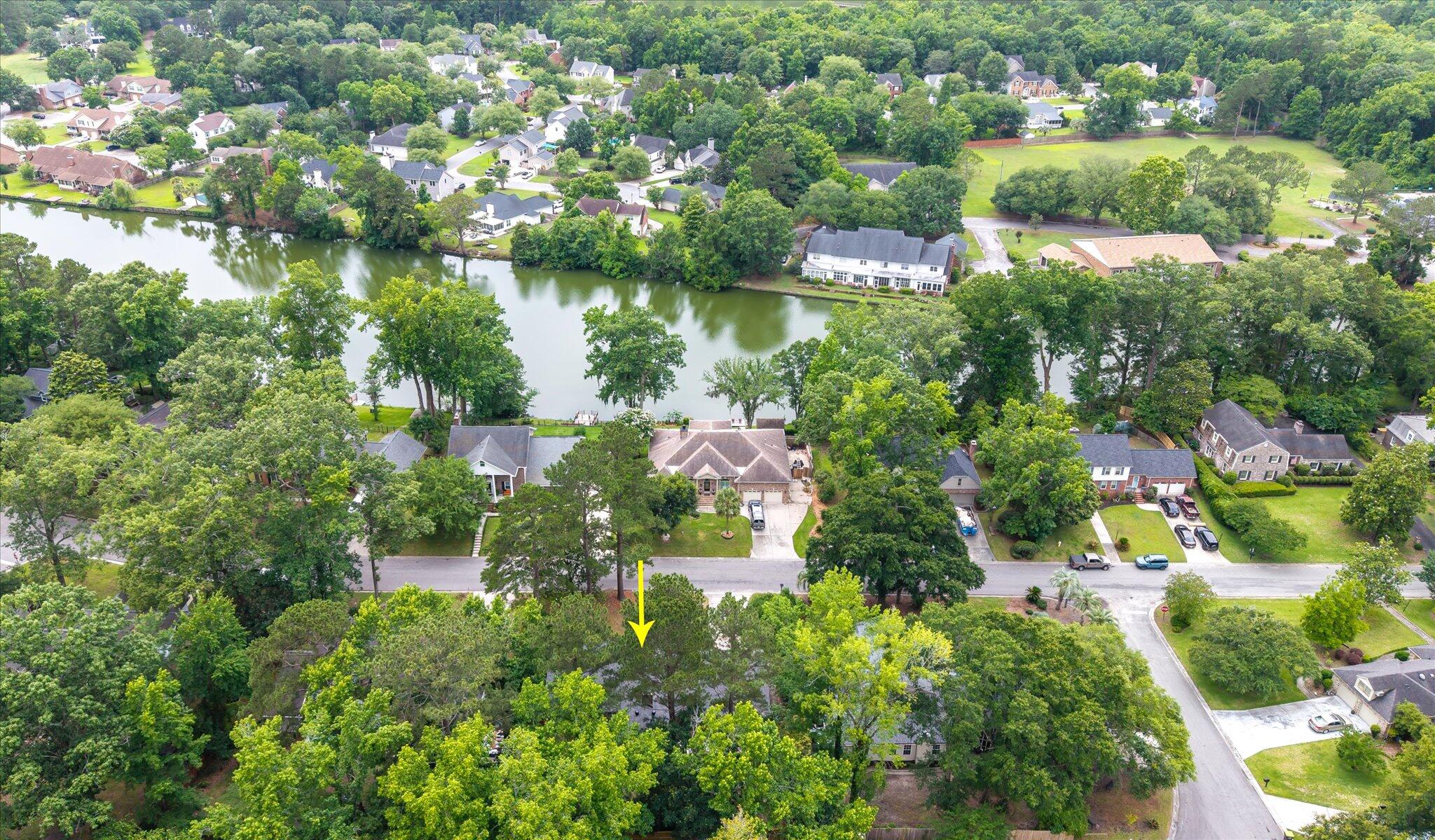 109 Lakeview Drive