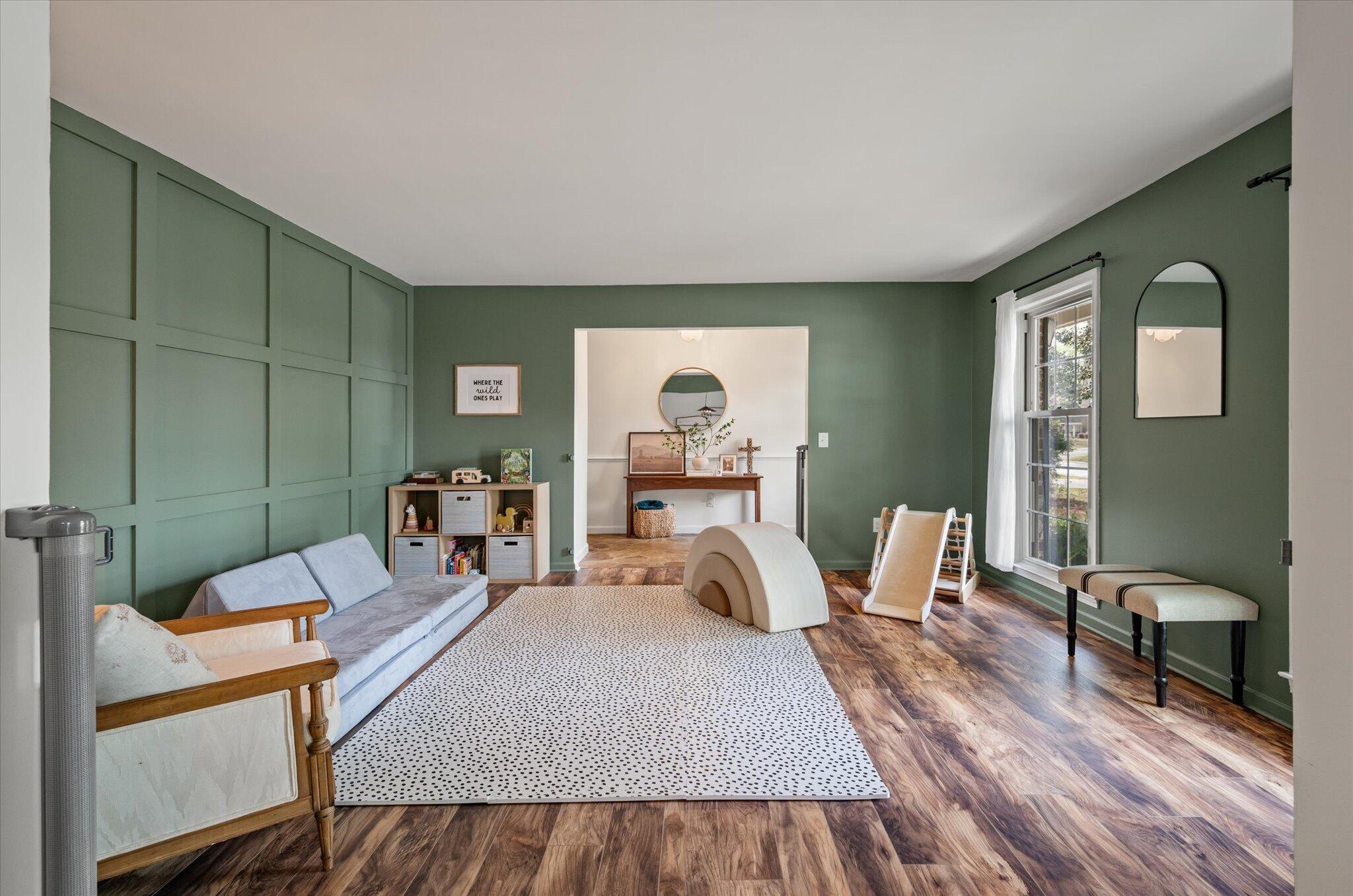 109 Lakeview Drive