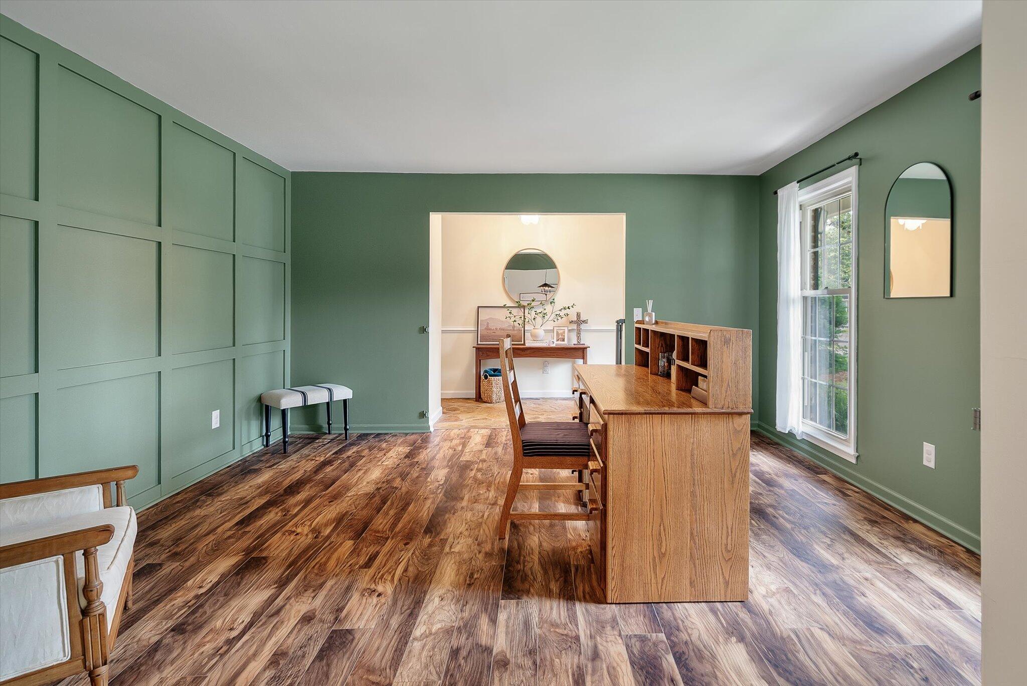 109 Lakeview Drive