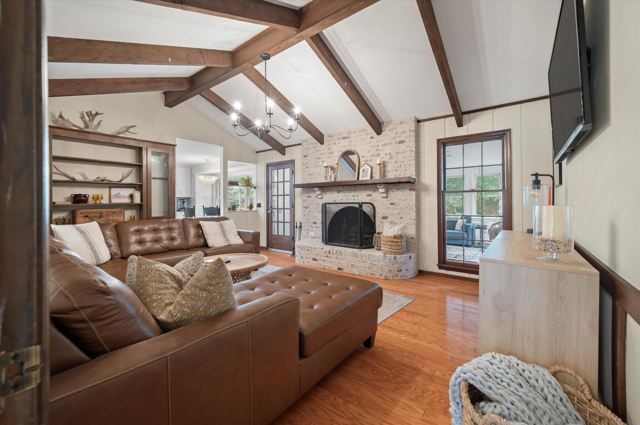 109 Lakeview Drive