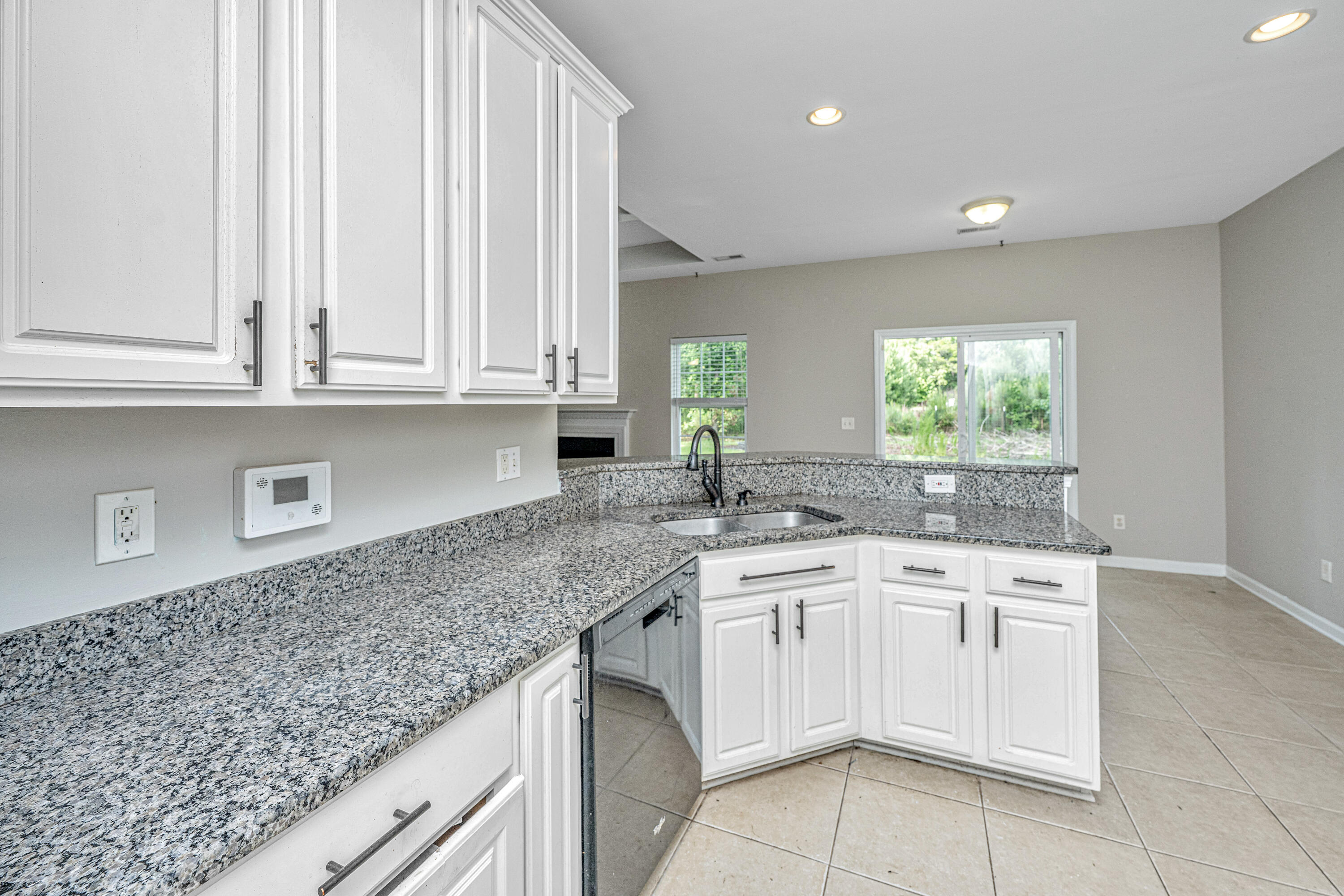 5023 Manor Road