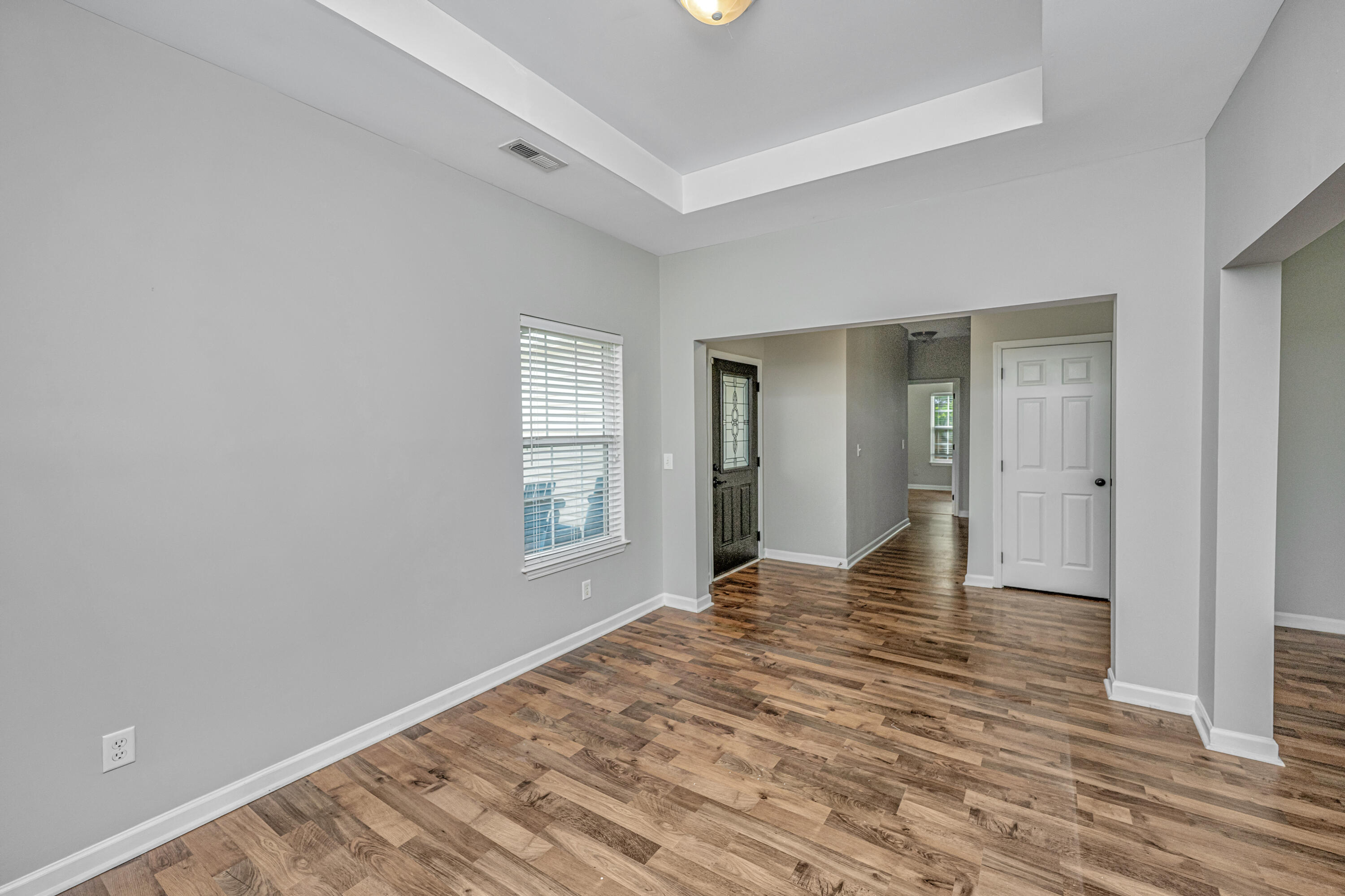 5023 Manor Road