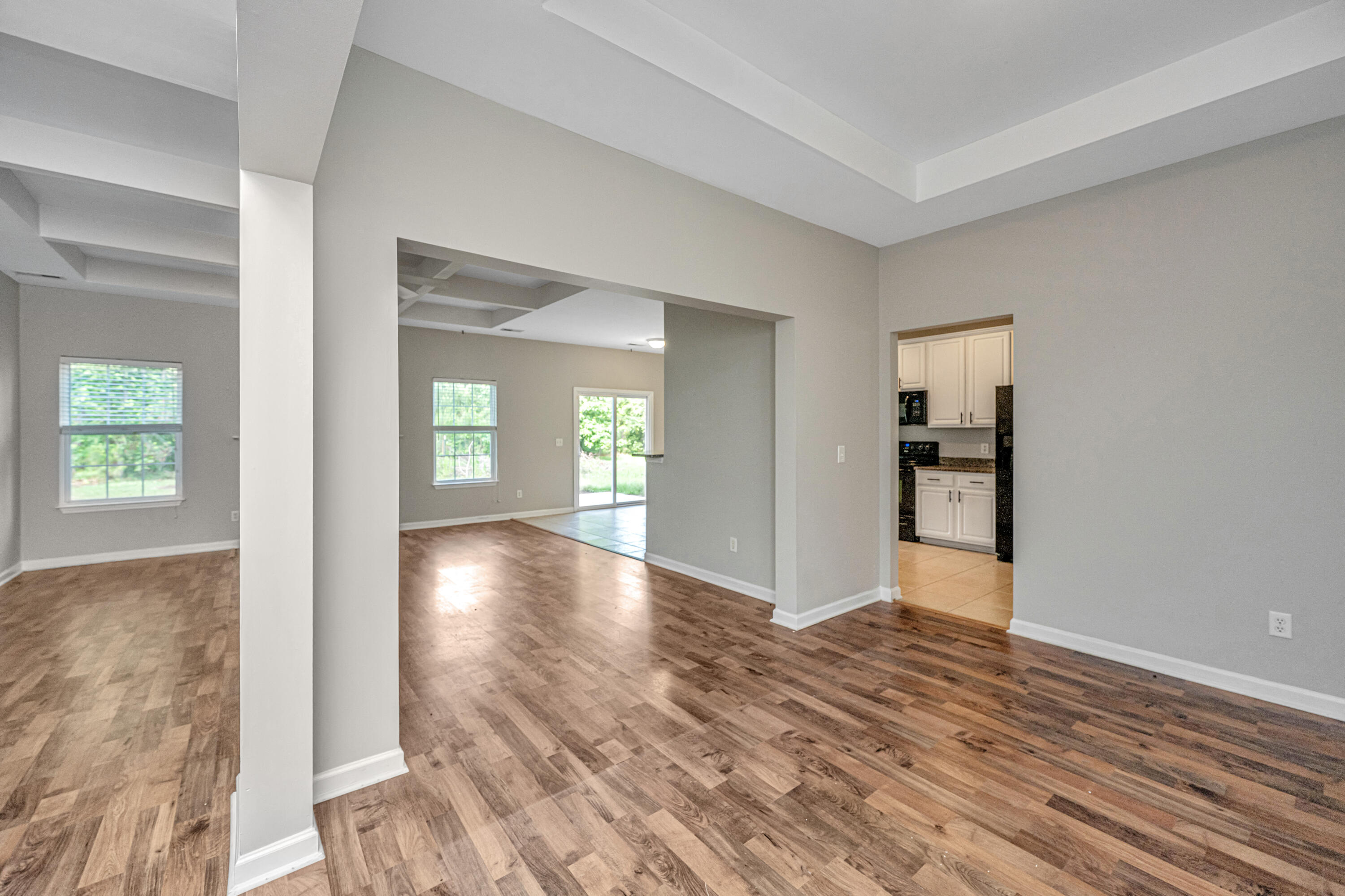 5023 Manor Road