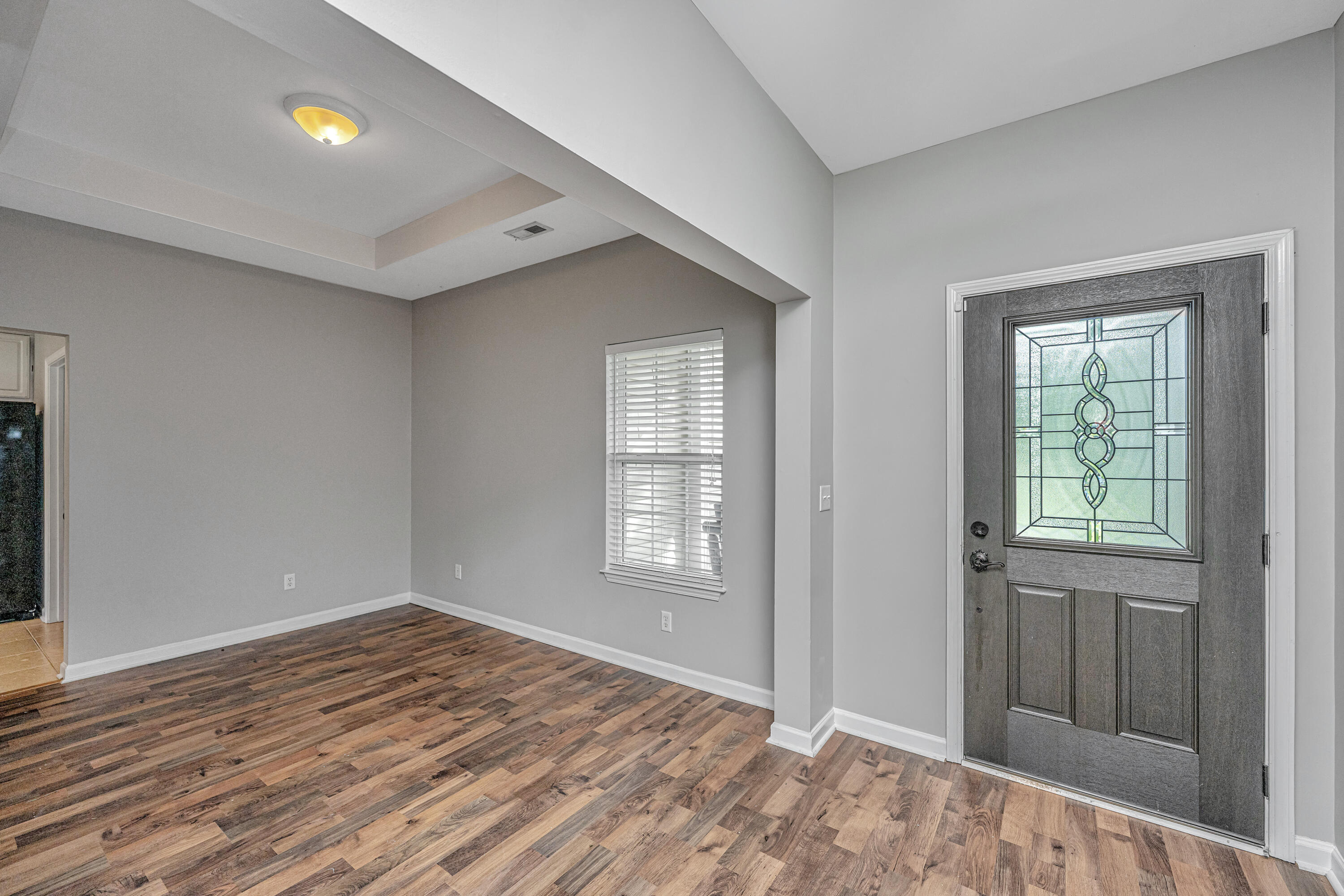 5023 Manor Road
