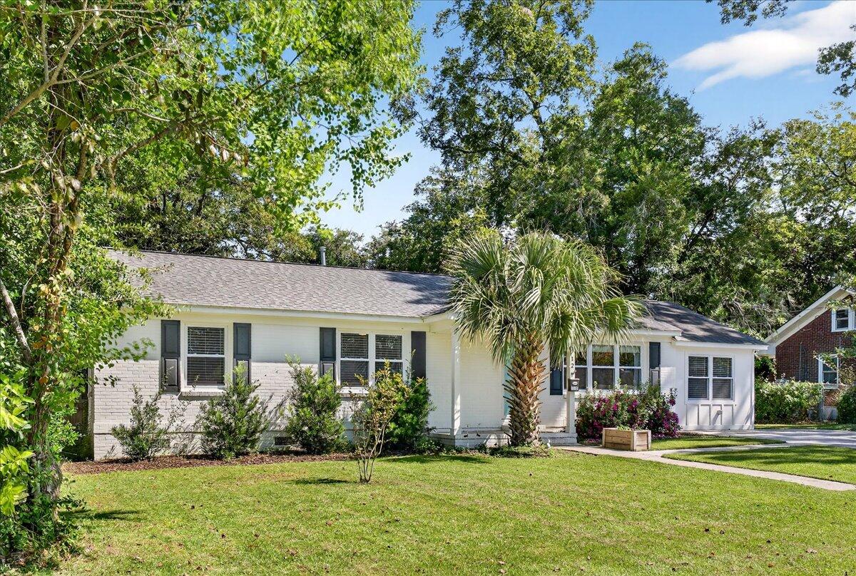 712 Longfellow Road