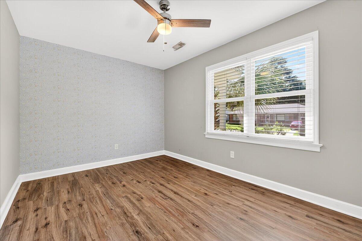 712 Longfellow Road
