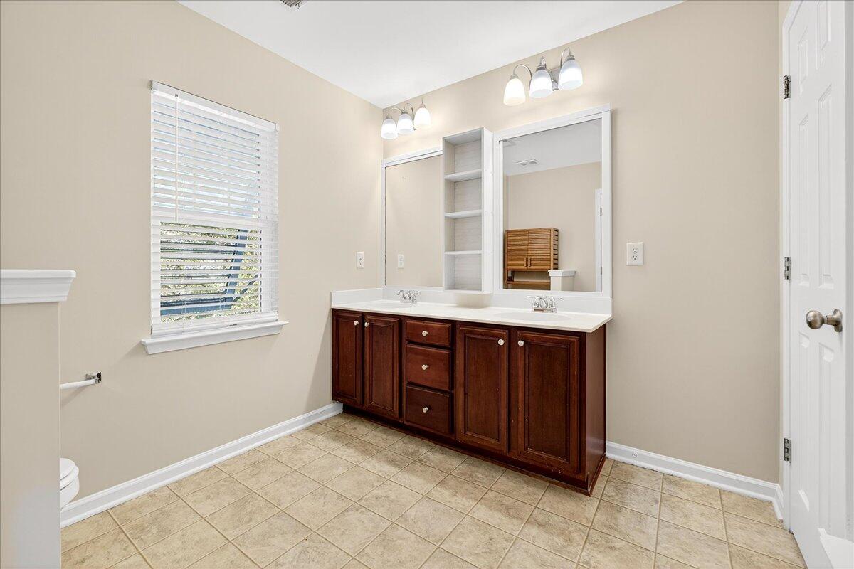 8212 Little Sydneys Way, North Charleston