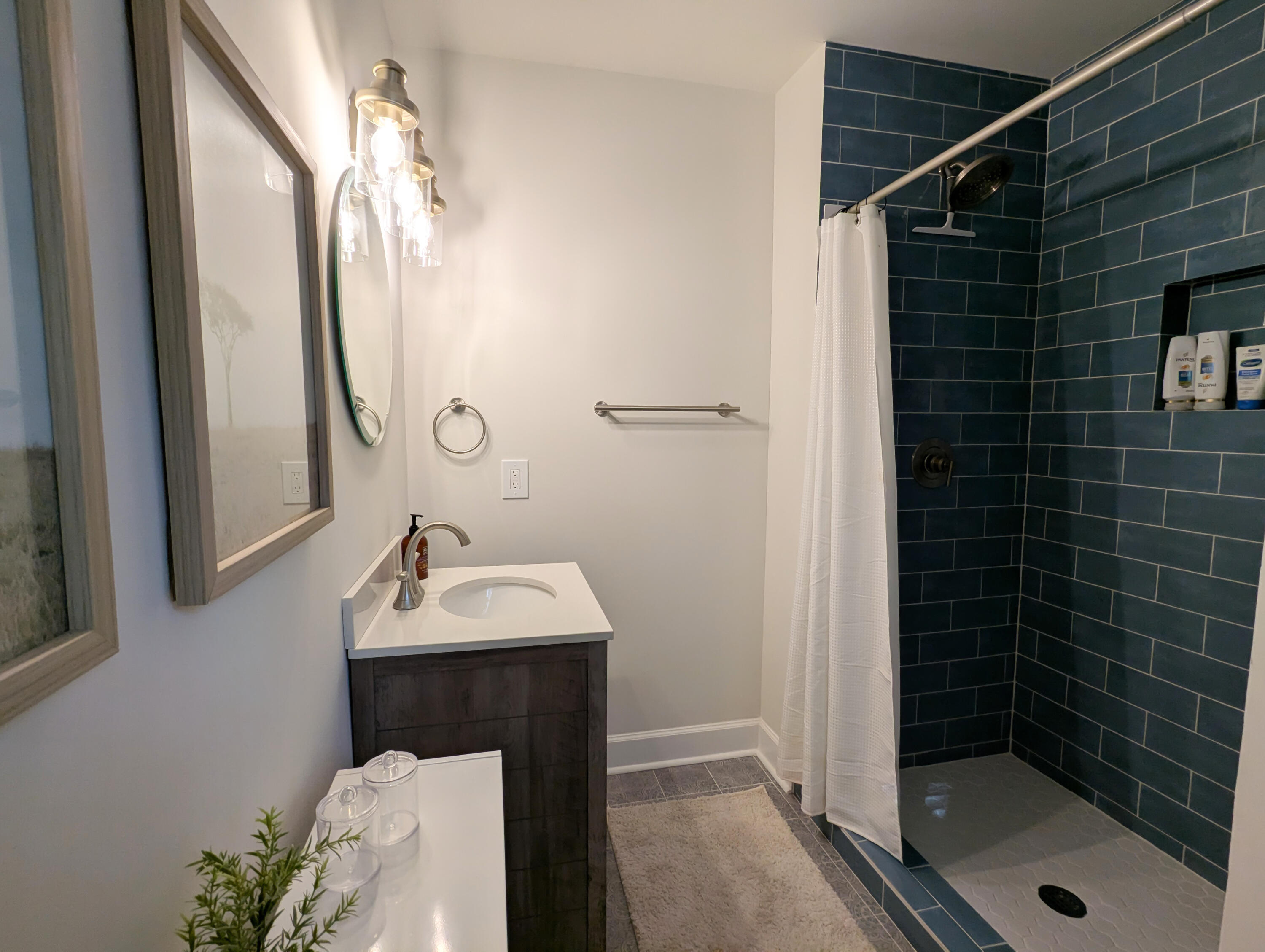 1427 Emerald Forest Parkway