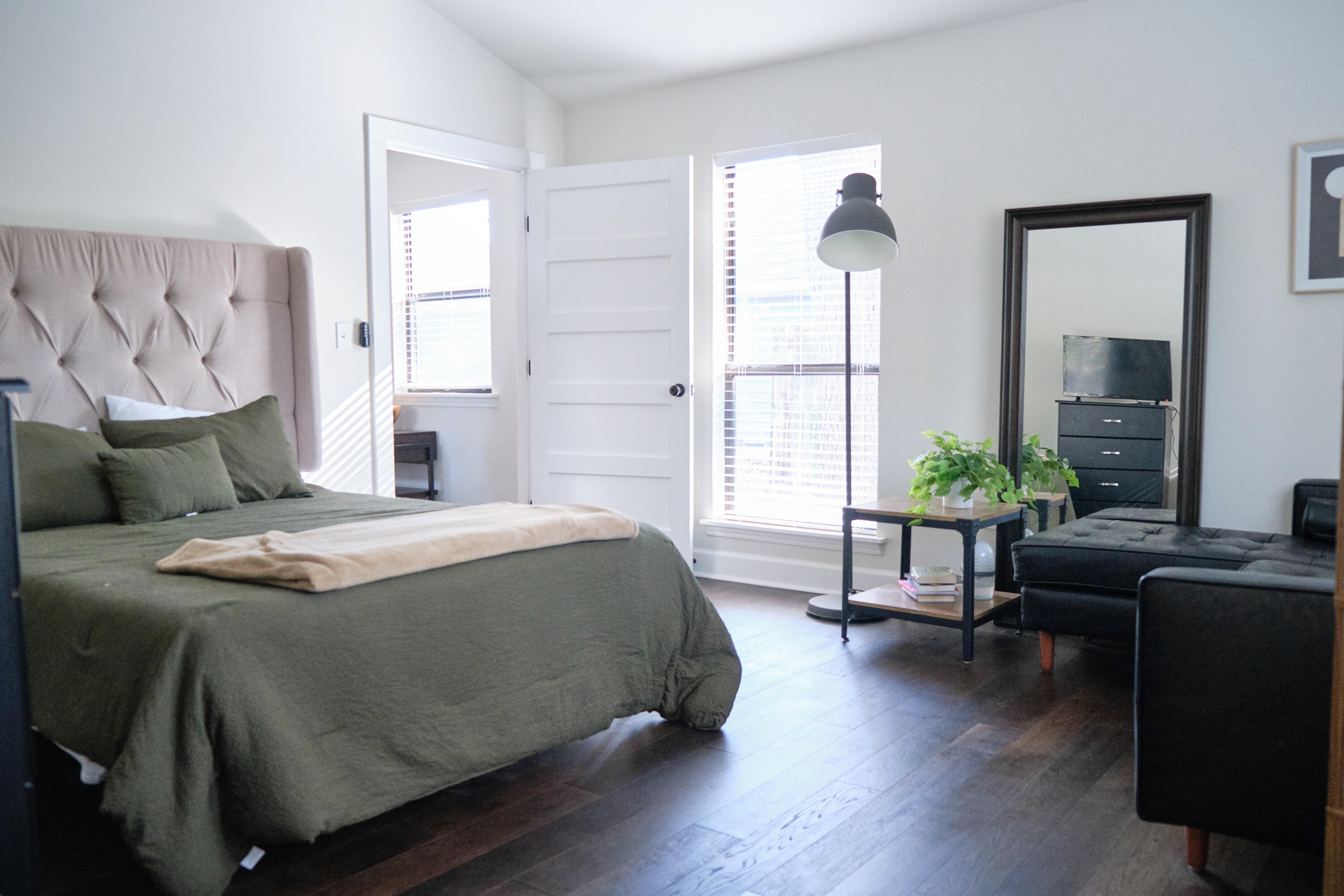 1427 Emerald Forest Parkway