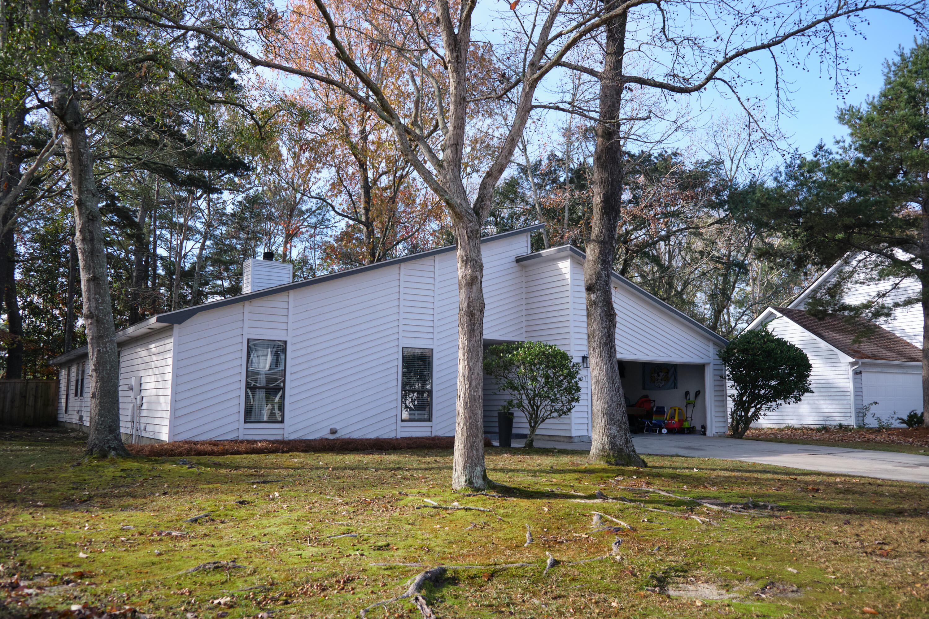 1427 Emerald Forest Parkway