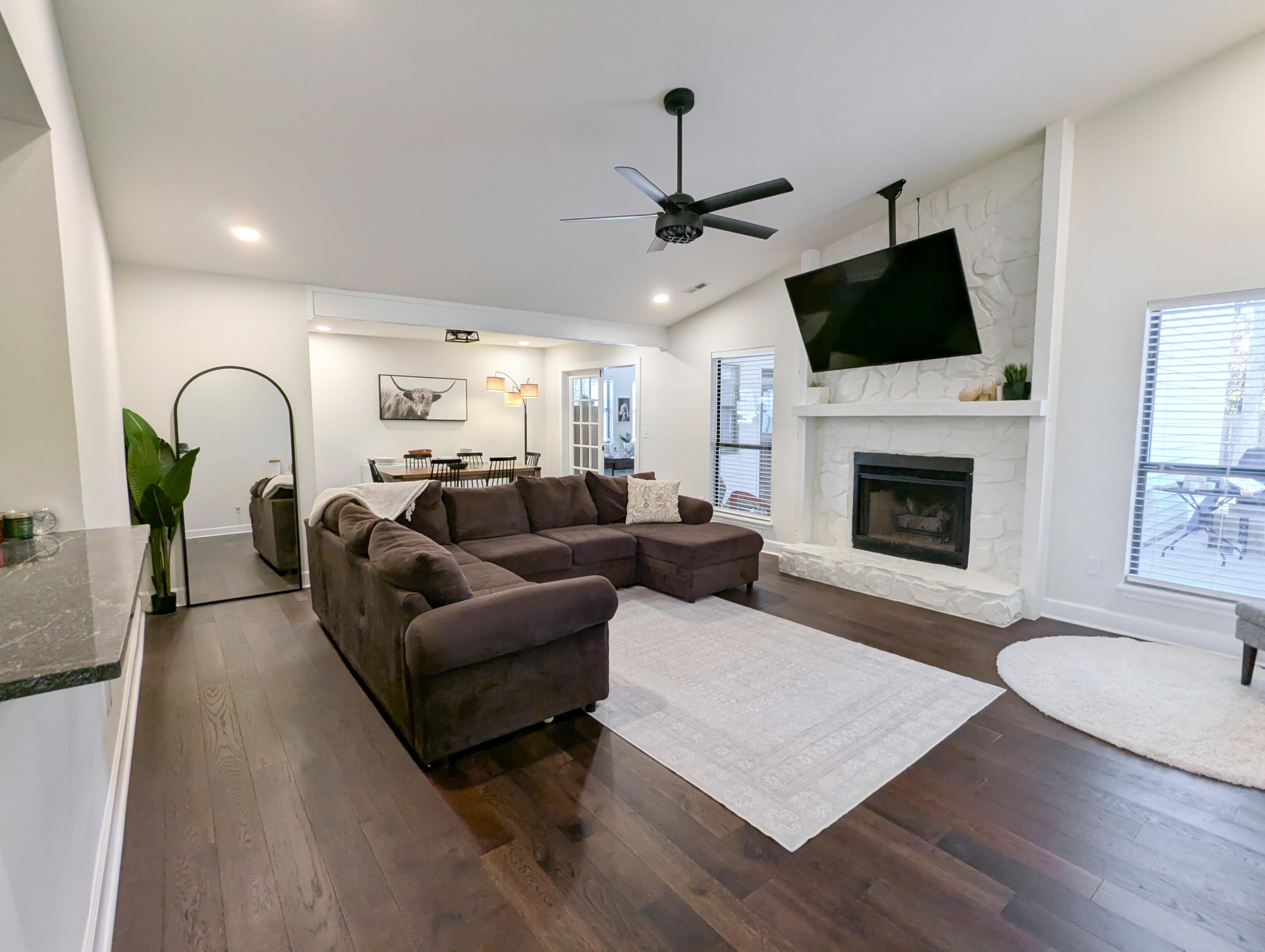 1427 Emerald Forest Parkway