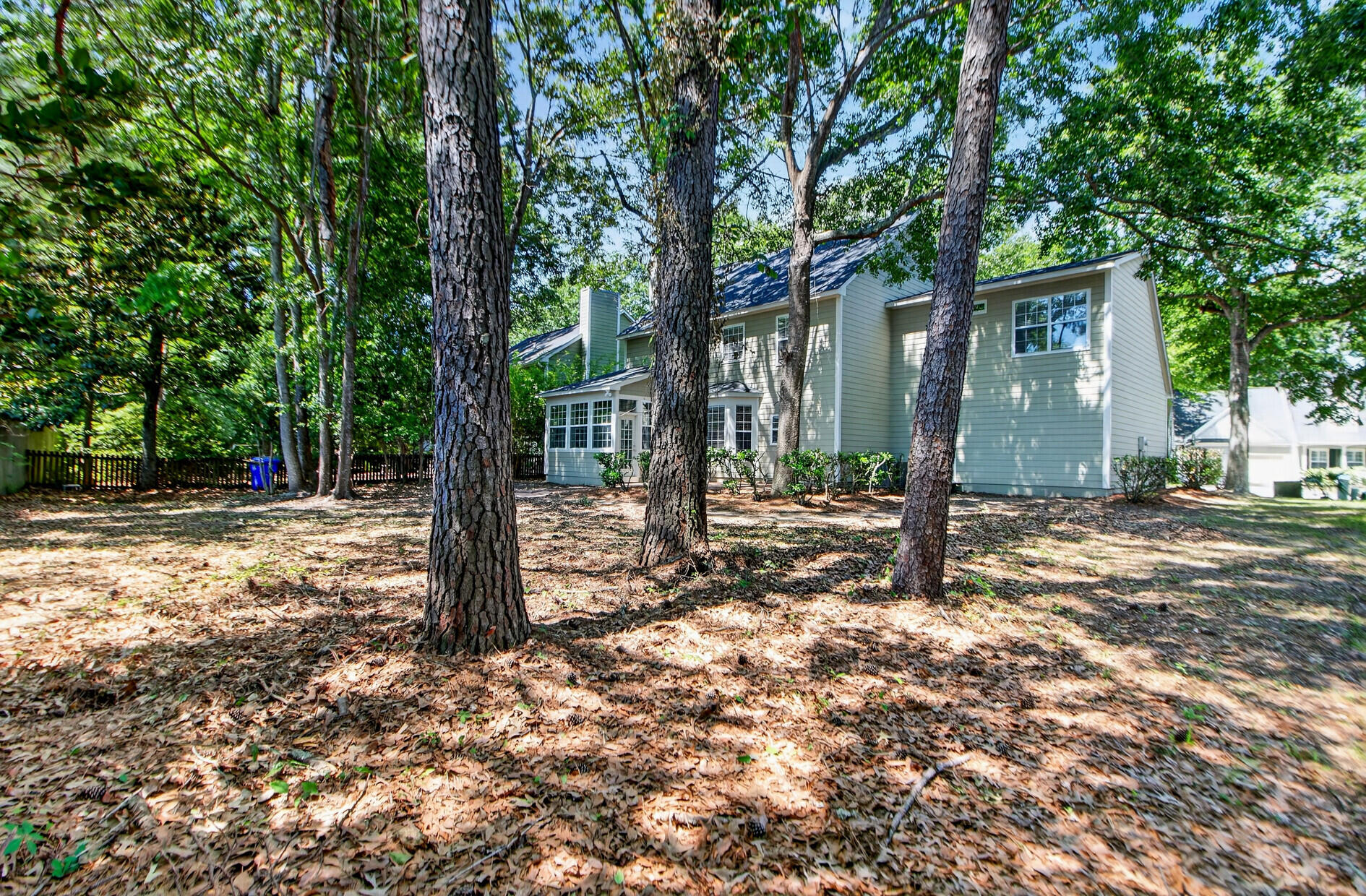 2738 Seastrand Lane