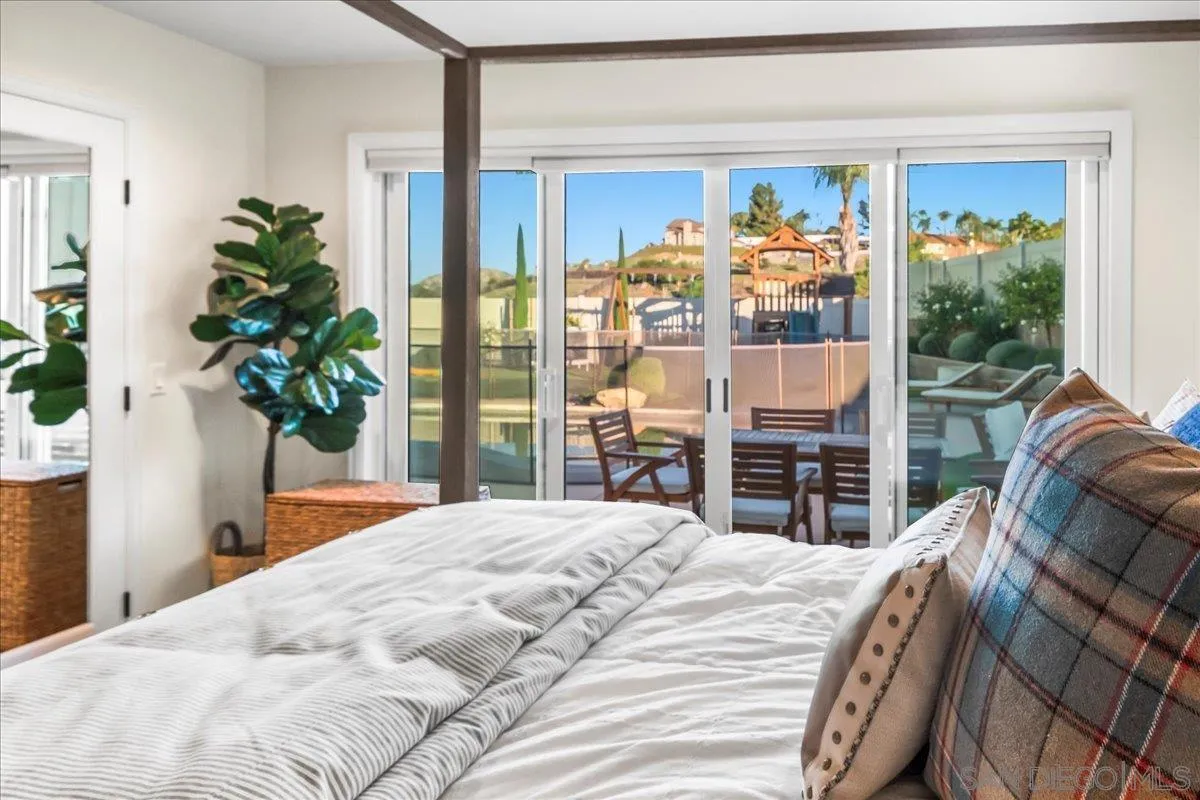 14276 Jennings Vista Way