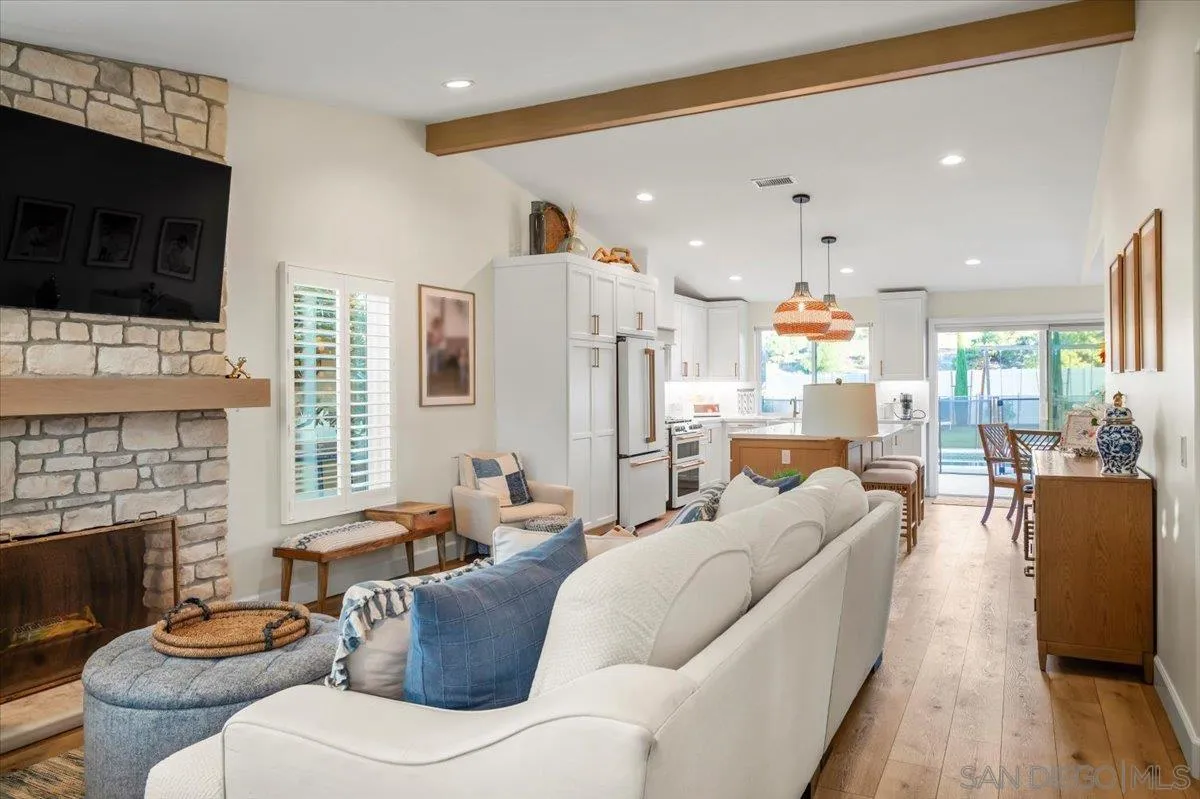 14276 Jennings Vista Way