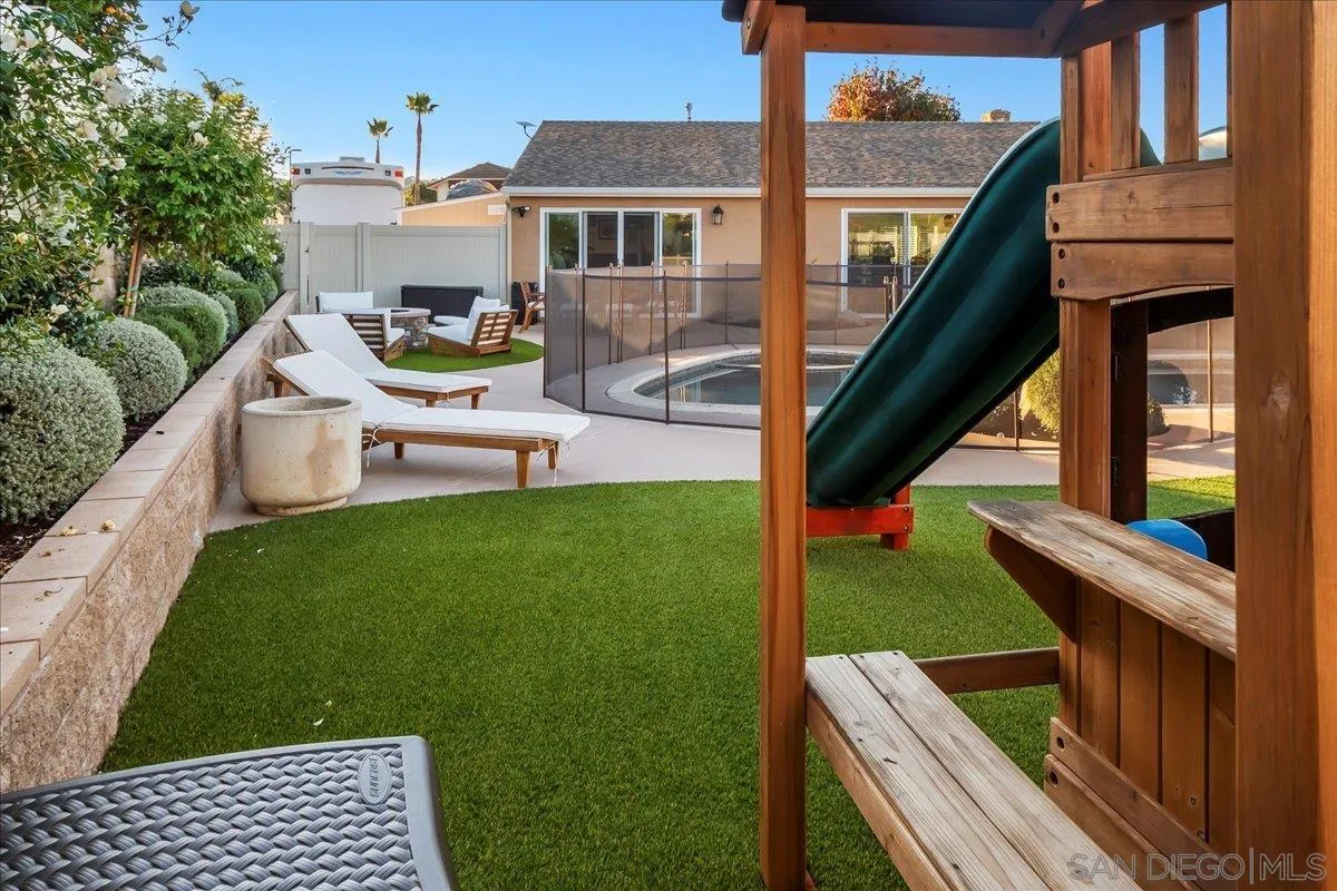 14276 Jennings Vista Way