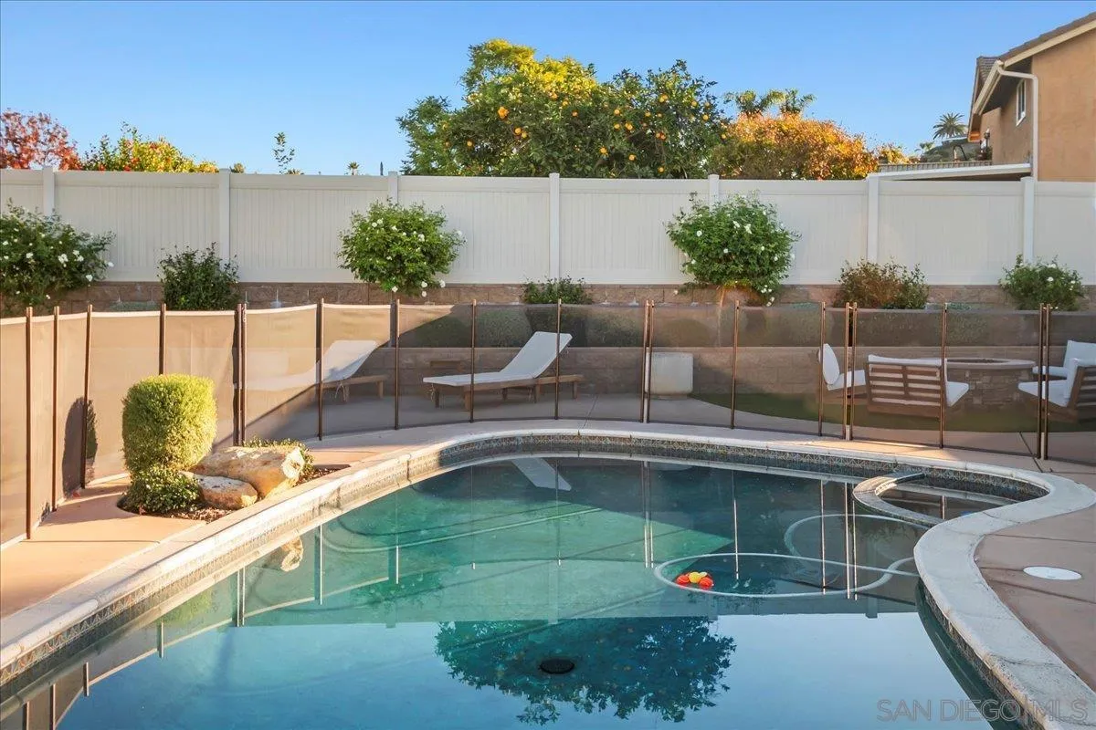 14276 Jennings Vista Way