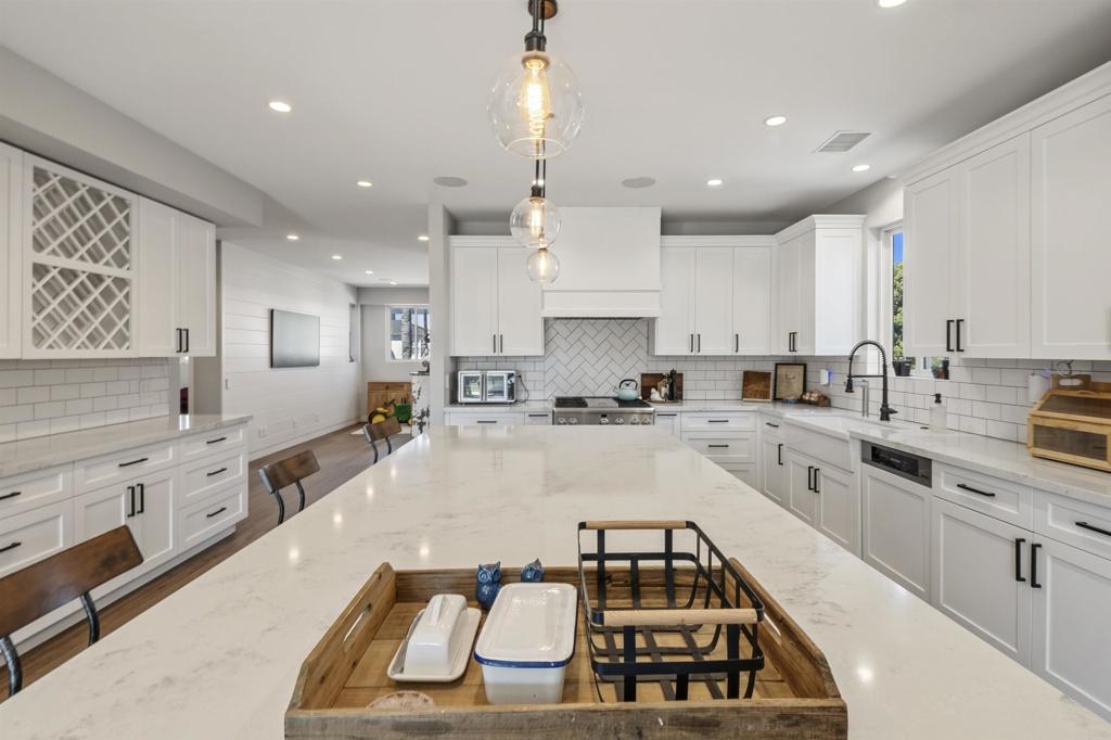 4789 Harbinson Avenue