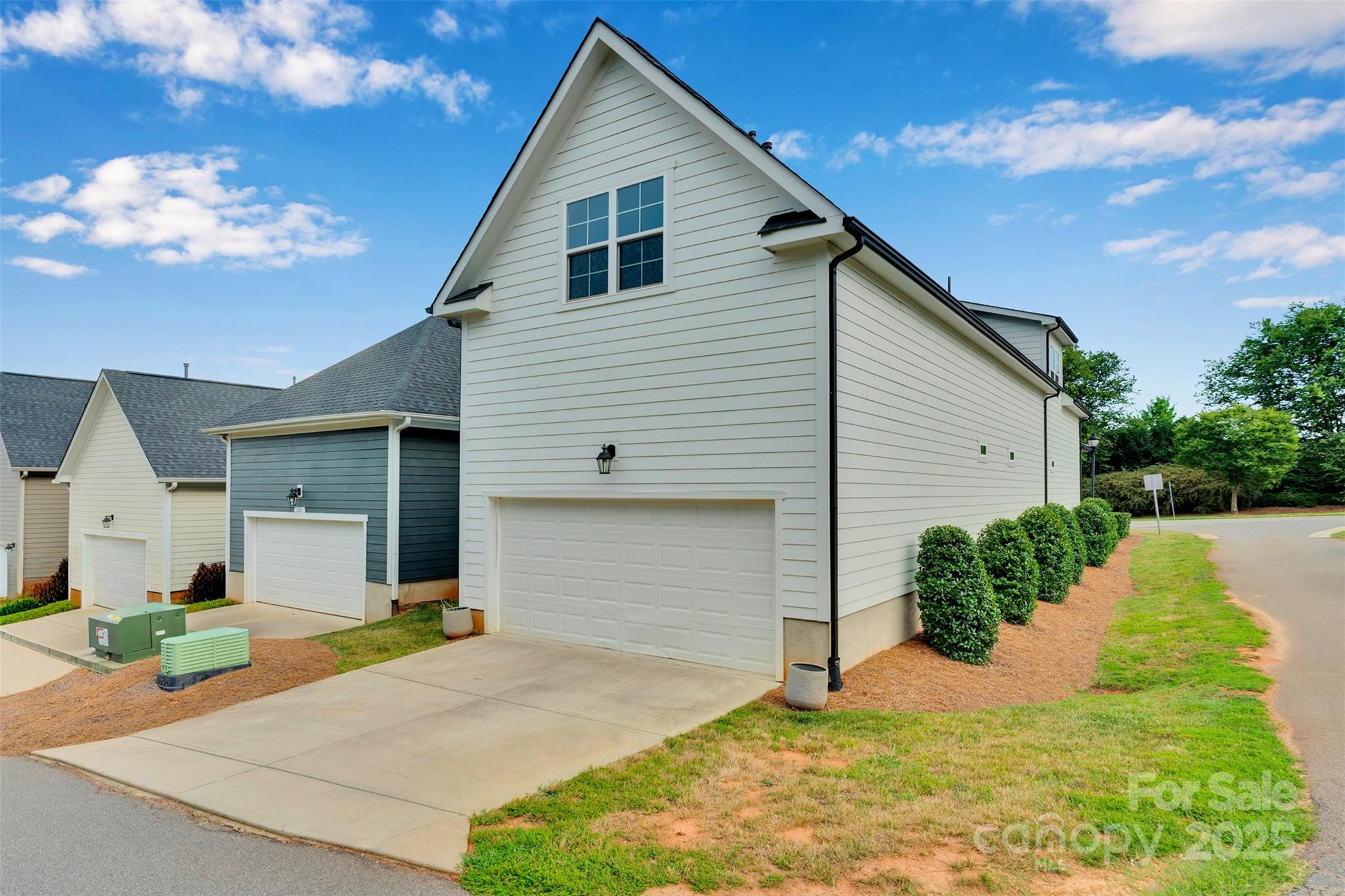 2363 Shanklin Lane