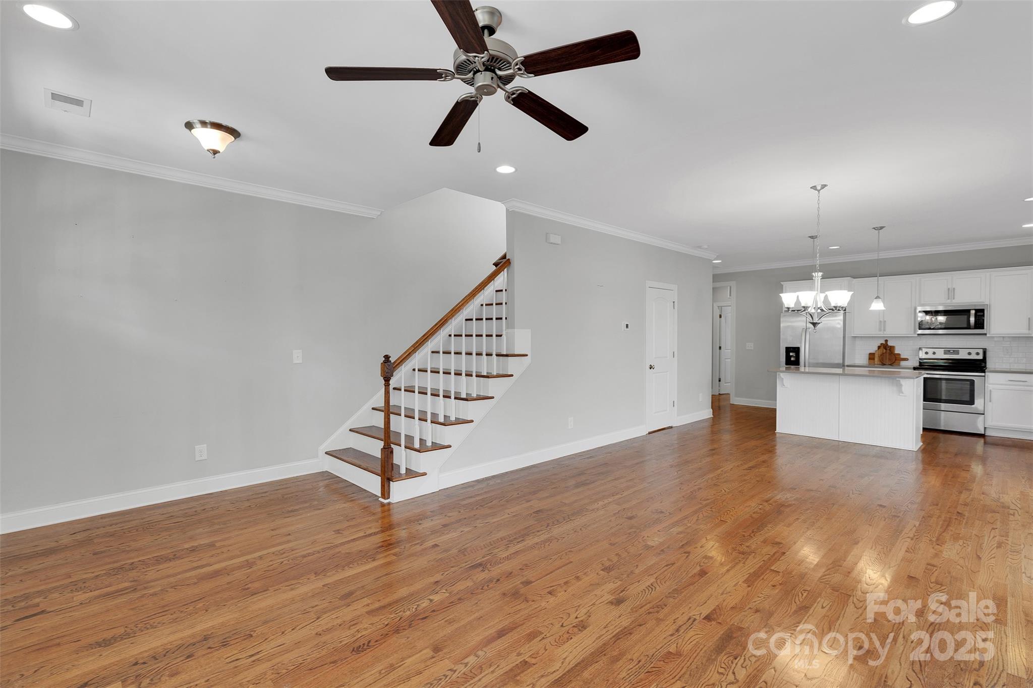 2363 Shanklin Lane