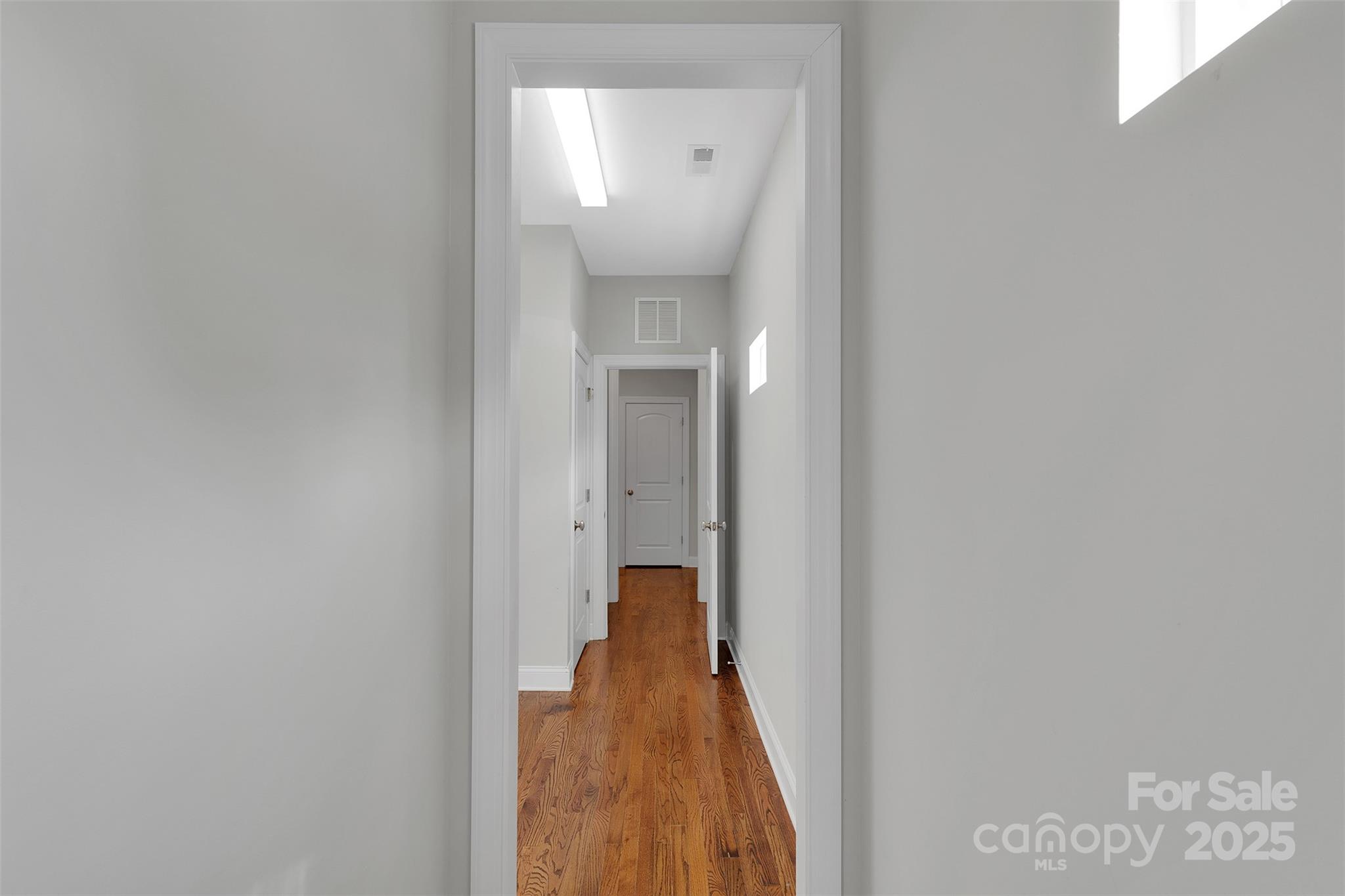 2363 Shanklin Lane