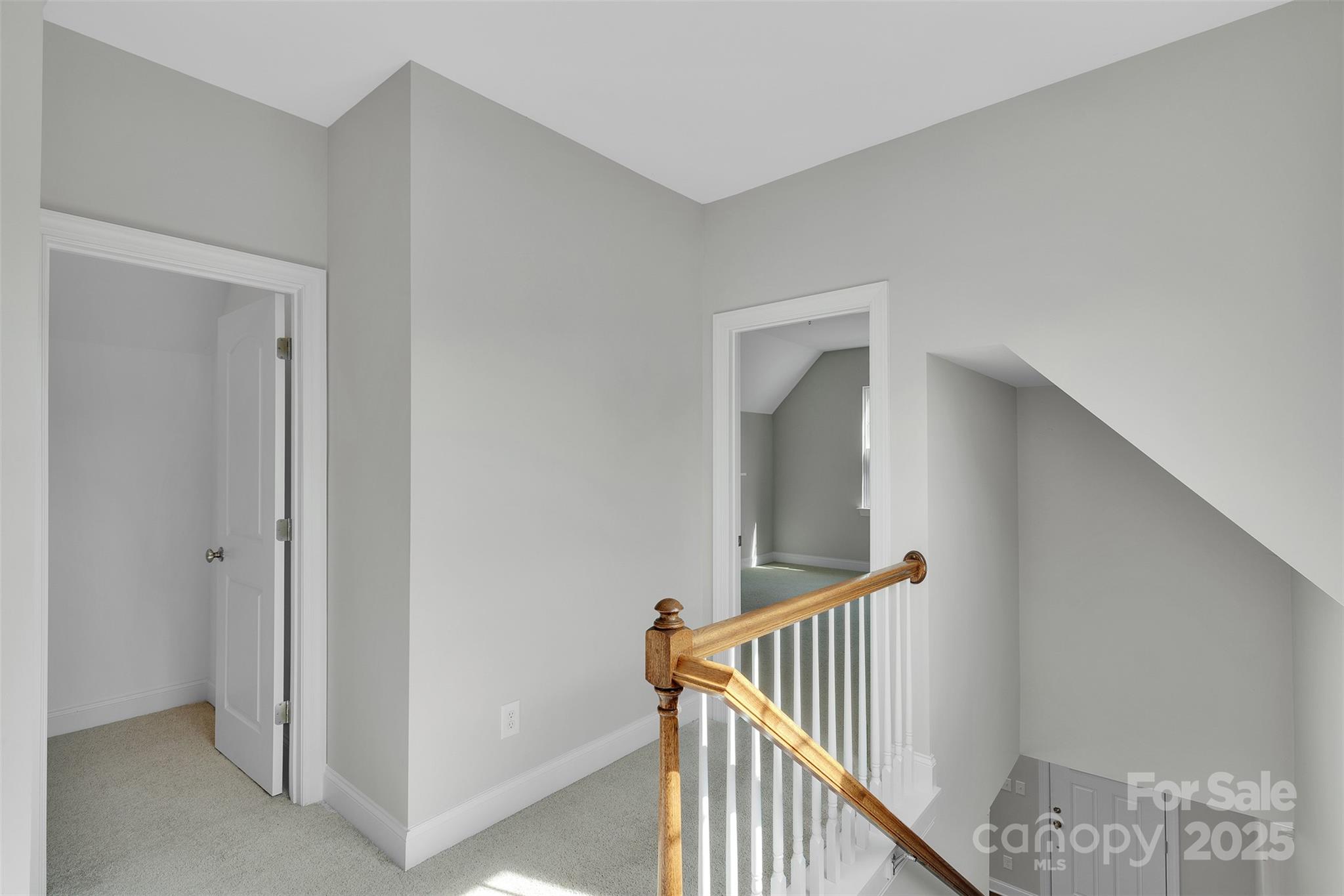 2363 Shanklin Lane