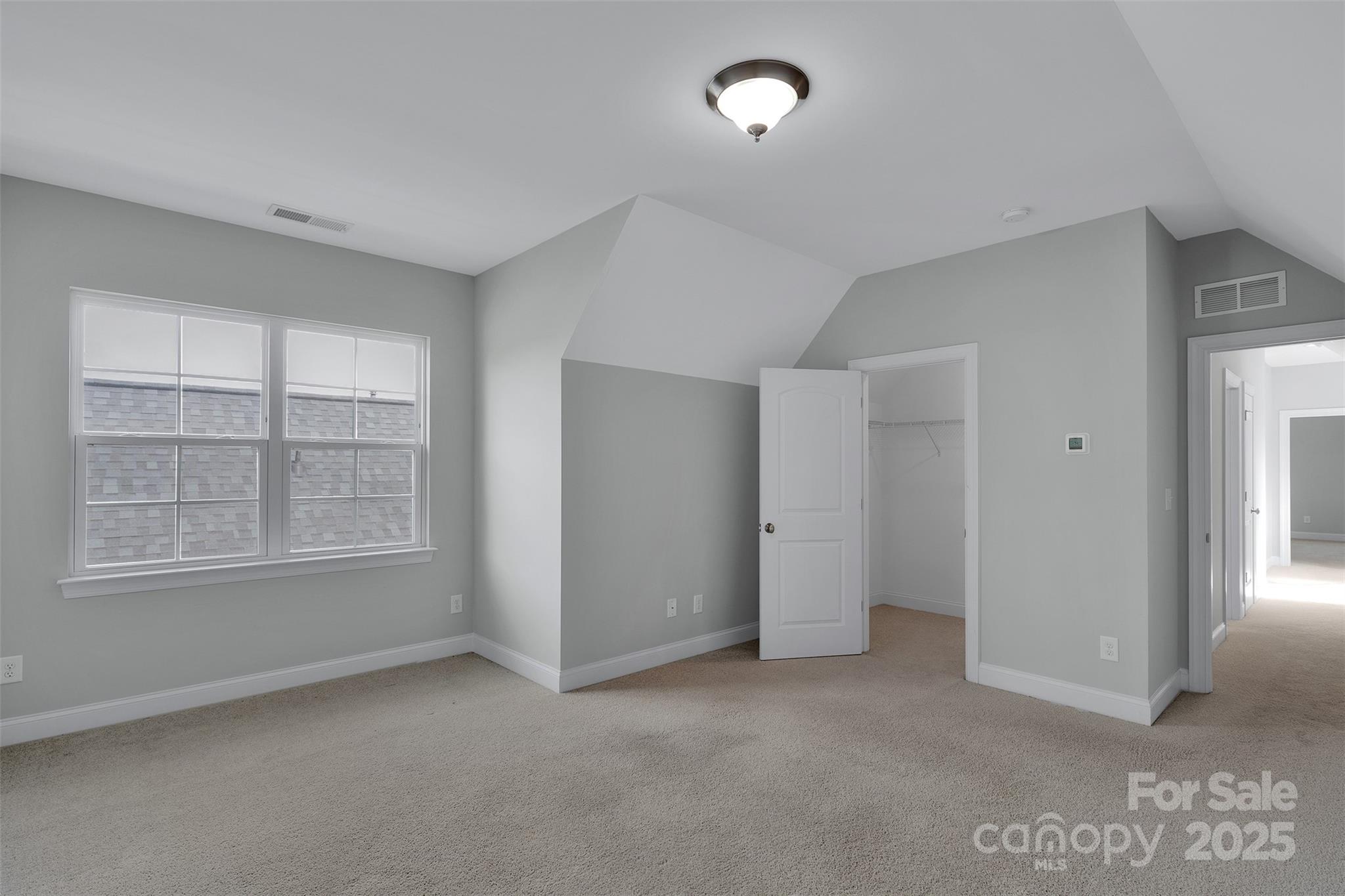 2363 Shanklin Lane